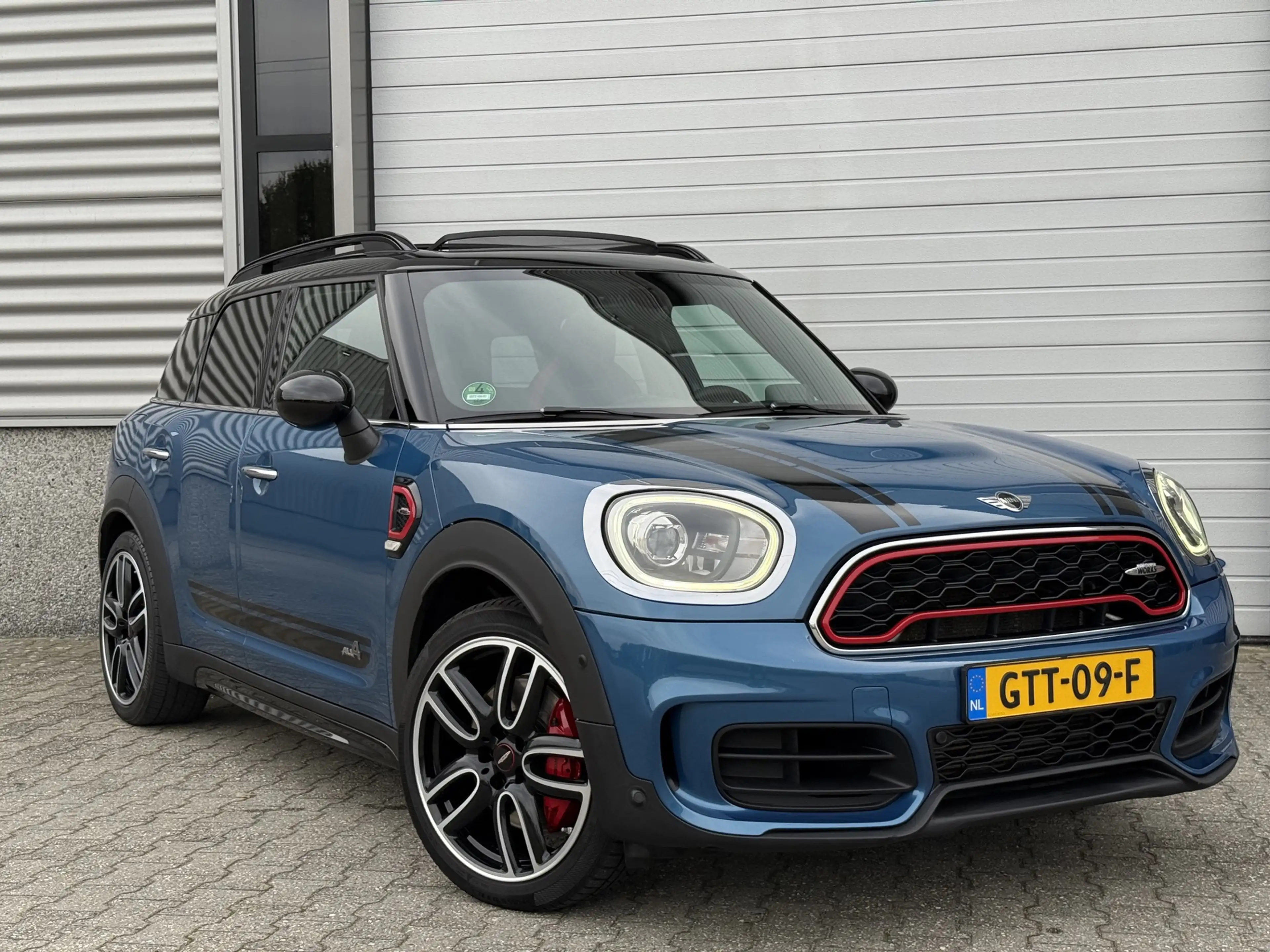 MINI John Cooper Works Countryman 2.0 ALL4 231PK Pano Head Up — photo 4
