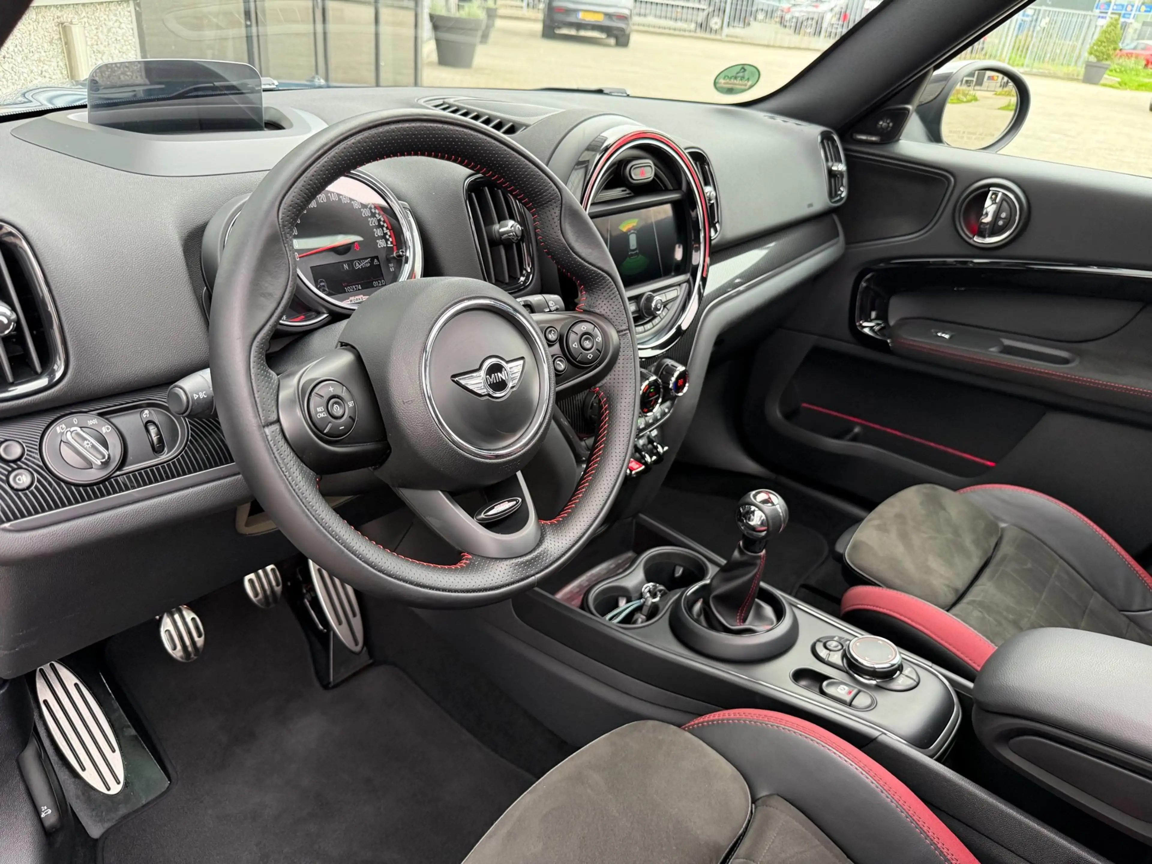 MINI John Cooper Works Countryman 2.0 ALL4 231PK Pano Head Up — photo 13