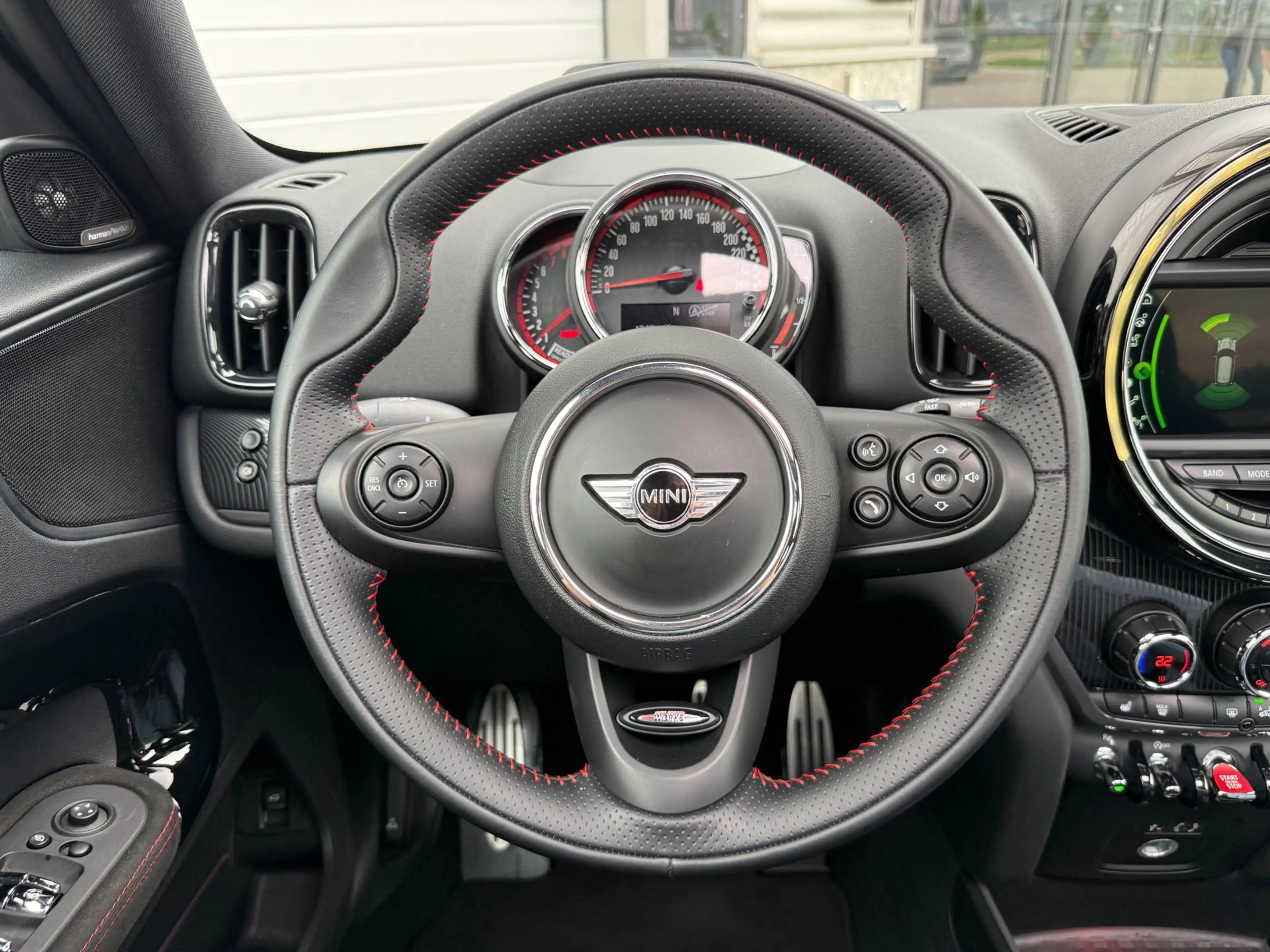 MINI John Cooper Works Countryman 2.0 ALL4 231PK Pano Head Up — photo 22