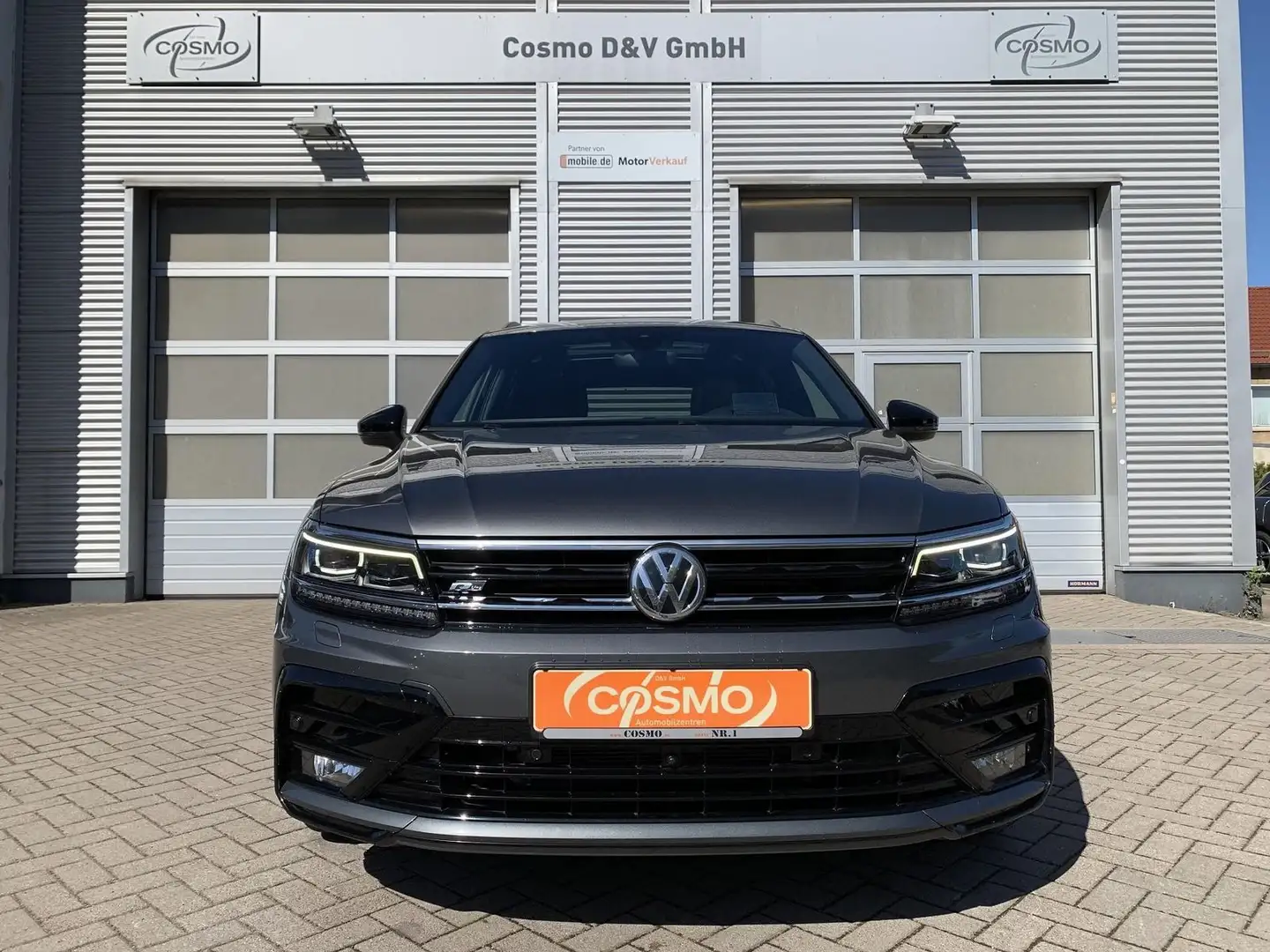 Volkswagen Tiguan 2.0TDI R-Line 4M Pano+AHK+Standhz+DYN+HUD Grau - 2