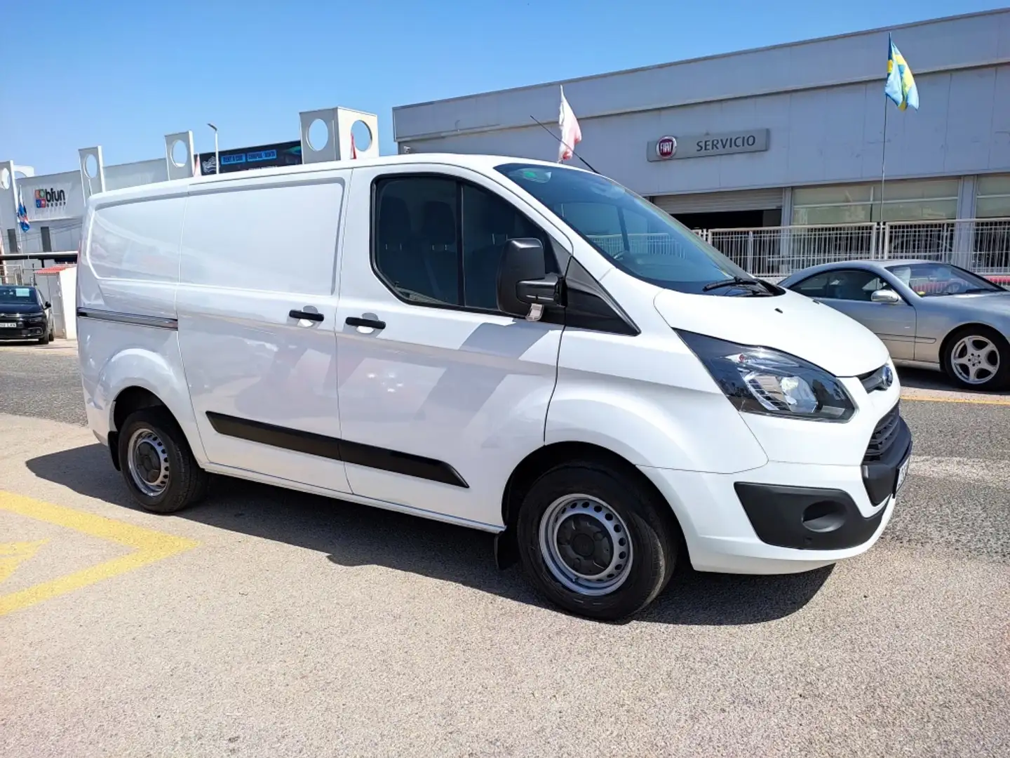 Ford Transit Custom FT 260 L1 Van Ambiente 105 Wit - 1