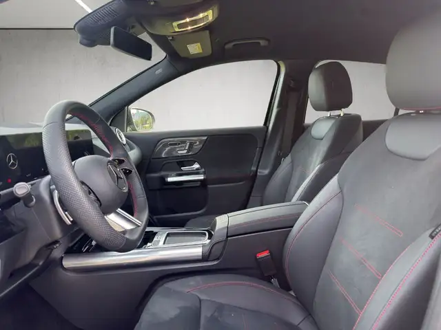 Mercedes-Benz GLA 200 d 4MATIC Österreich-Edition AMG Line Ansicht 6