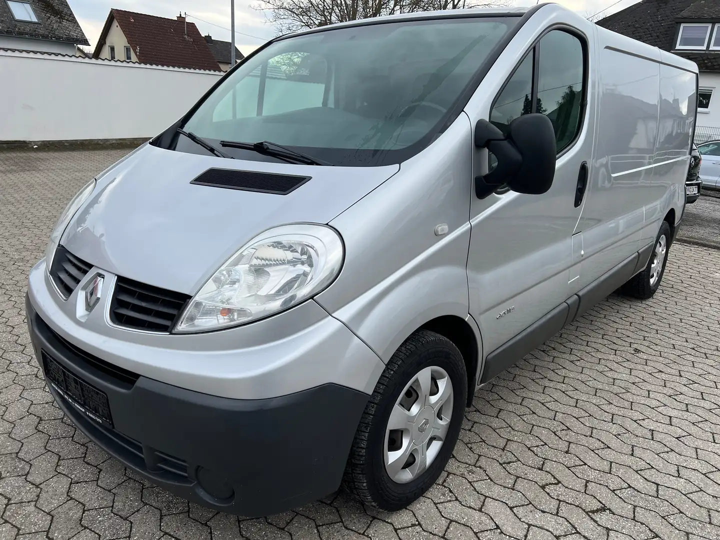 Renault Trafic L2H1 2,9t  Kühlwagen/Therm Silber - 1