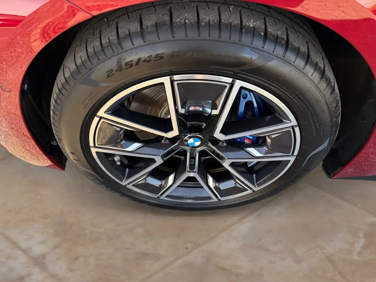 BMW i4 xDrive40 M Sport / NP= 80.590,- / AHK /HiFi / Rot - 2