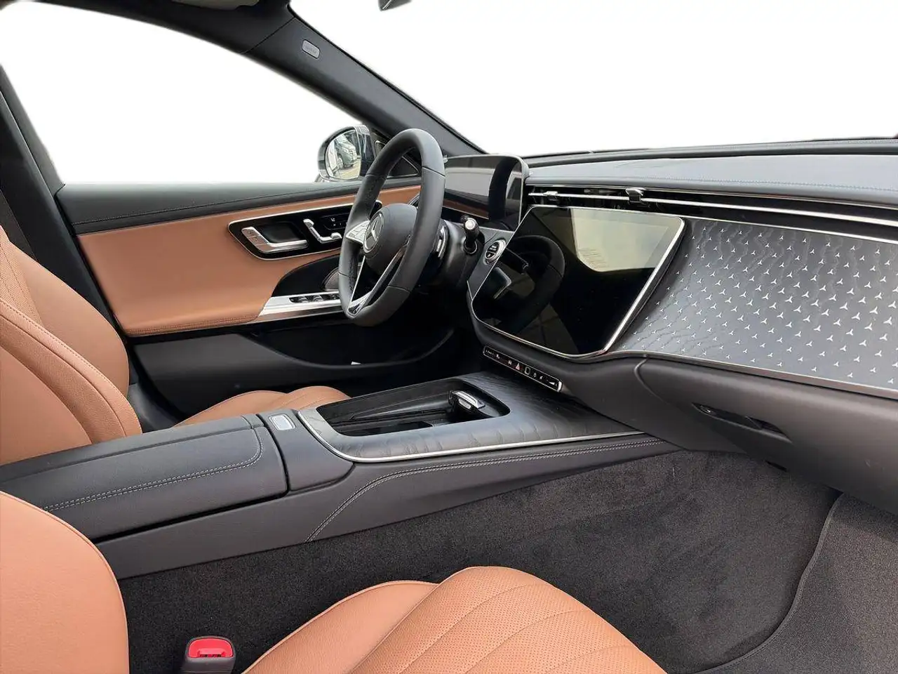 Mercedes-Benz E-Class 2026 — фото 15