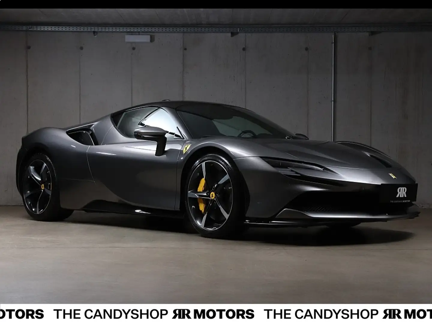 Ferrari SF90 Stradale *Carbon*Lift*Daytona Racing Sitze* Grau - 1