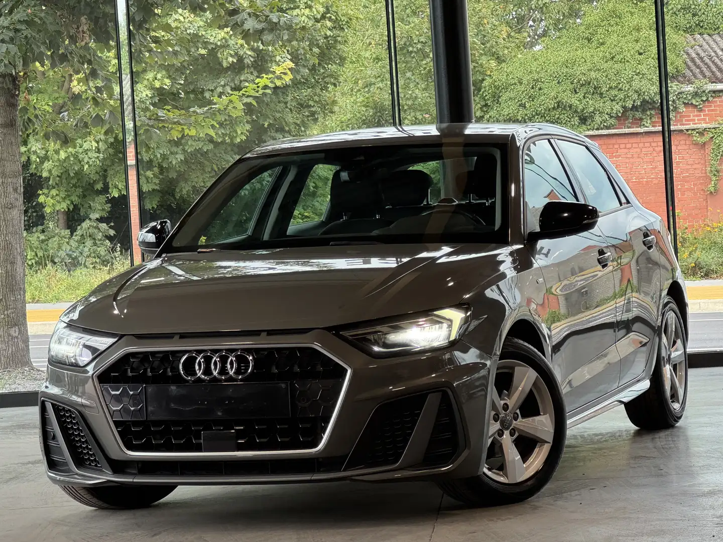 Audi A1 SPORTBACK 25 TFSI S LINE/COCKPIT/MATRIX/NAVIGATION Gris - 1