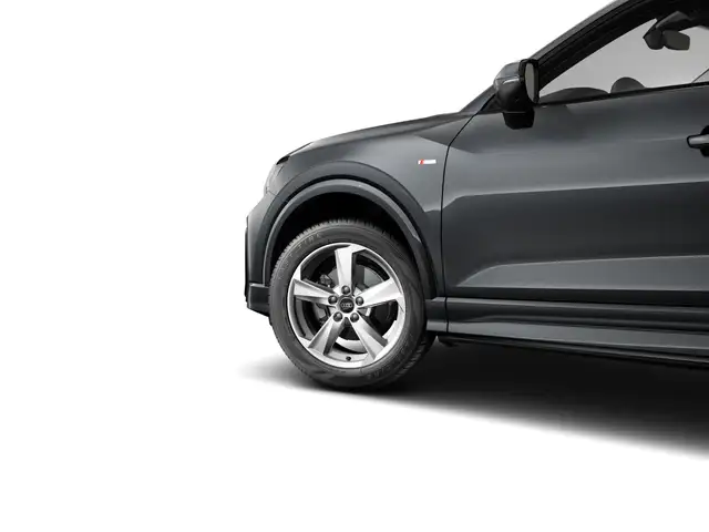 Audi Q2 view 4