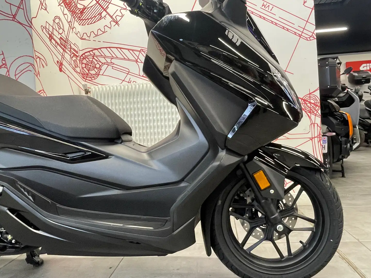 Honda Forza 350 Noir - 2
