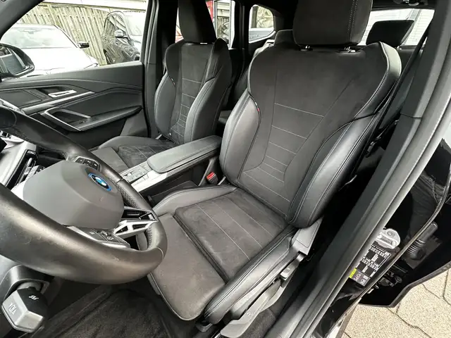 BMW Ix1 view 2