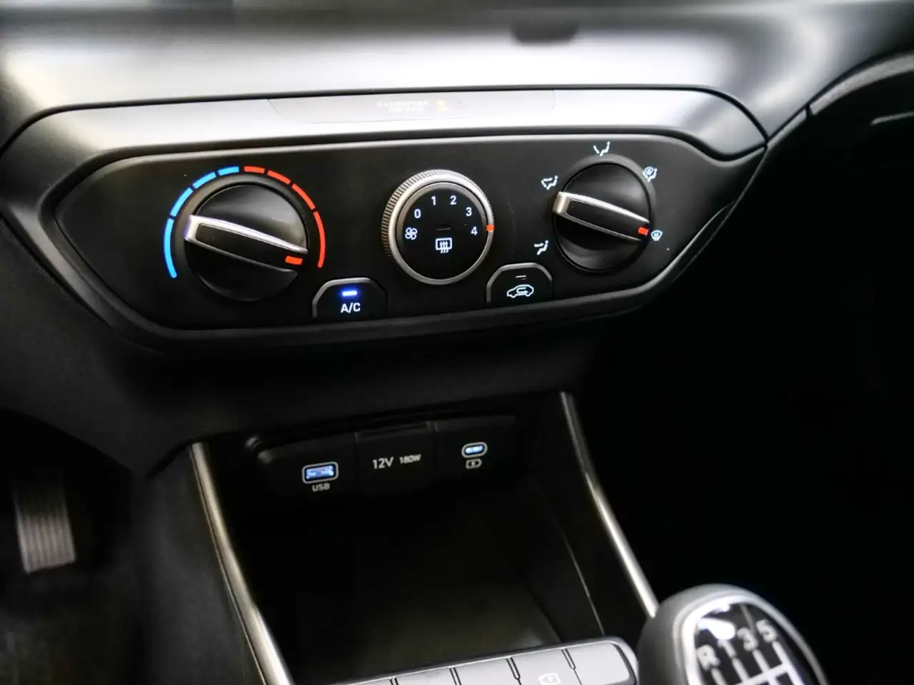 Hyundai BAYON Select Navi Apple CarPlay Android Auto Fahrerprofi 14