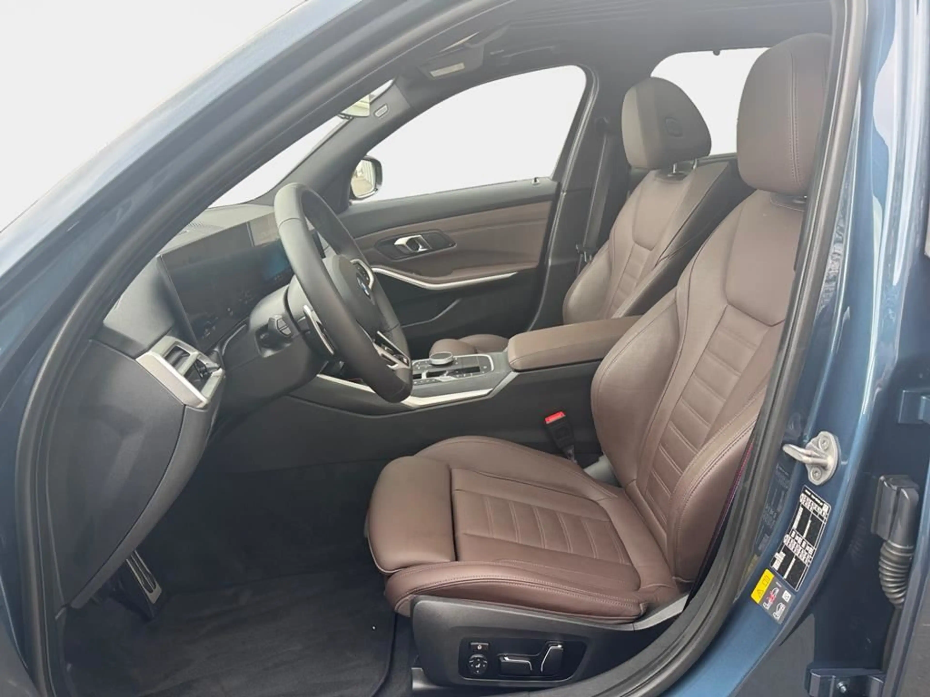 BMW 330 M Sportpaket Pro — photo 11
