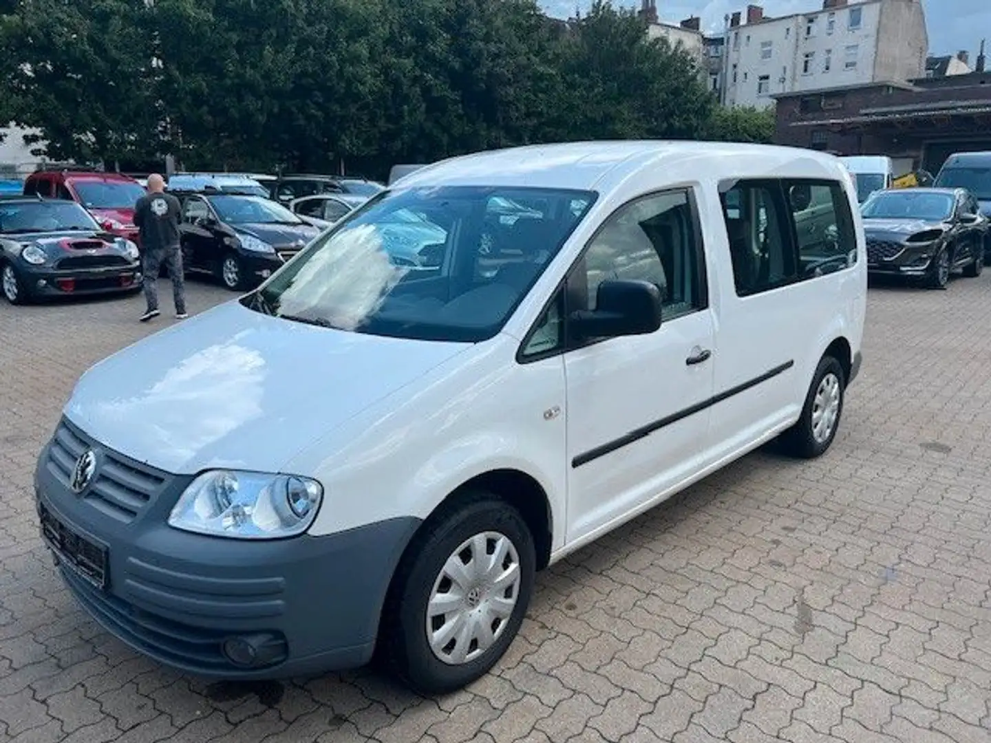 Volkswagen Caddy Maxi Kombi *5 SITZER* Blanc - 1