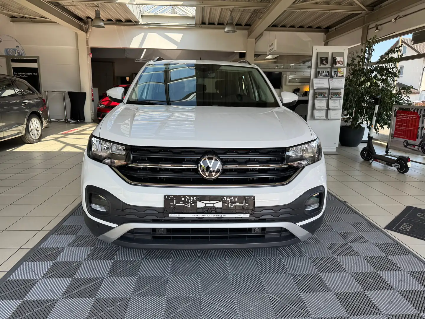 Volkswagen T-Cross Life, AHK, ACC, Kamera, App-Connect Weiß - 1