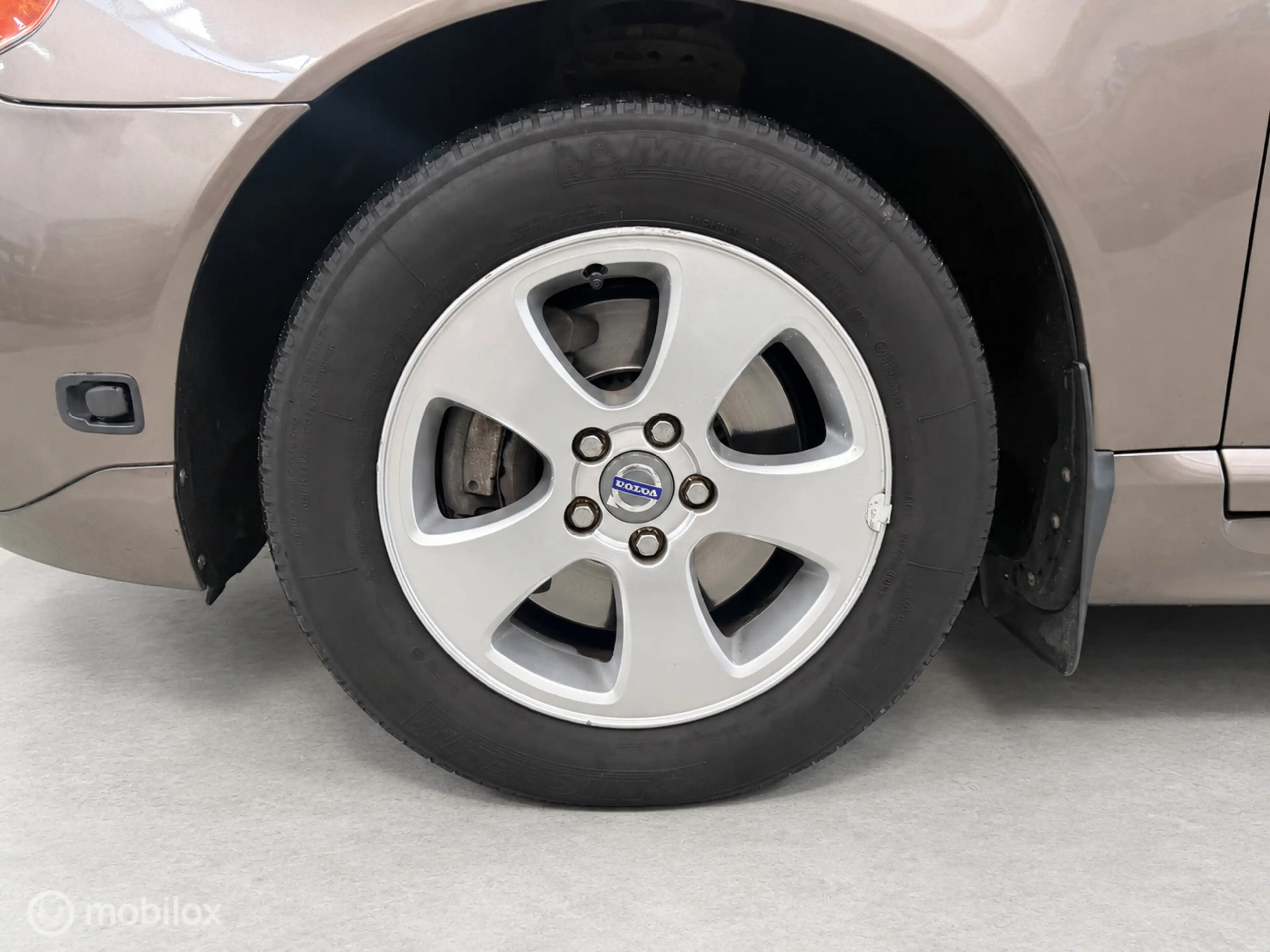Volvo V70 2.5FT Momentum AUTOMAAT / TREKHAAK — photo 8