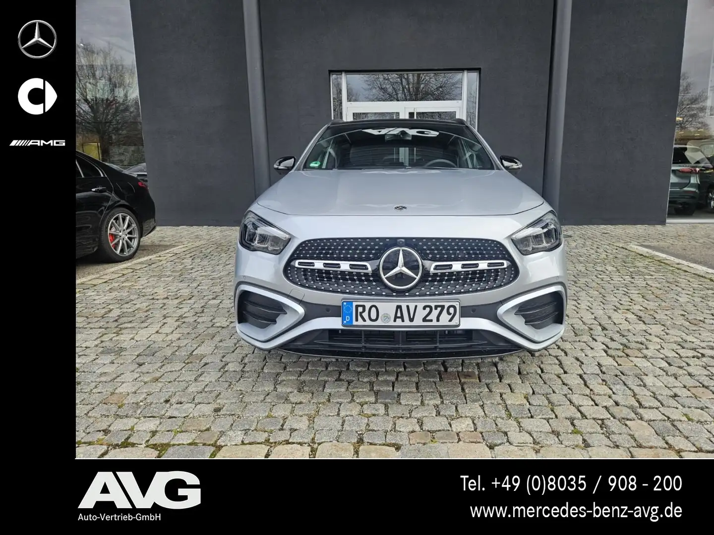 Mercedes-Benz GLA 200 GLA 200 AMG Special Edition Pano AHK LED 360° Silber - 2