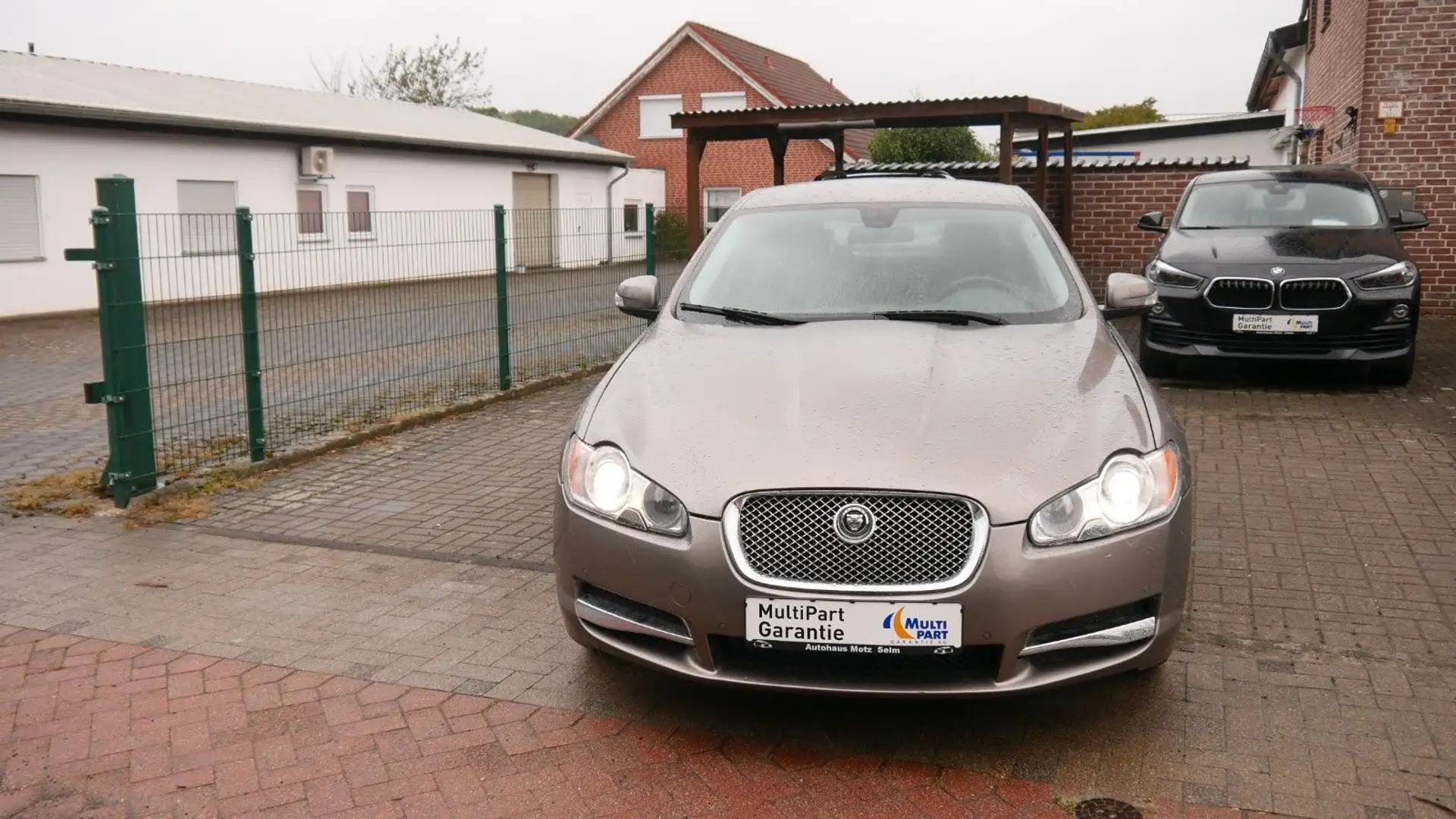 Jaguar XF 3.0 V6 Premium Luxury Grau - 2