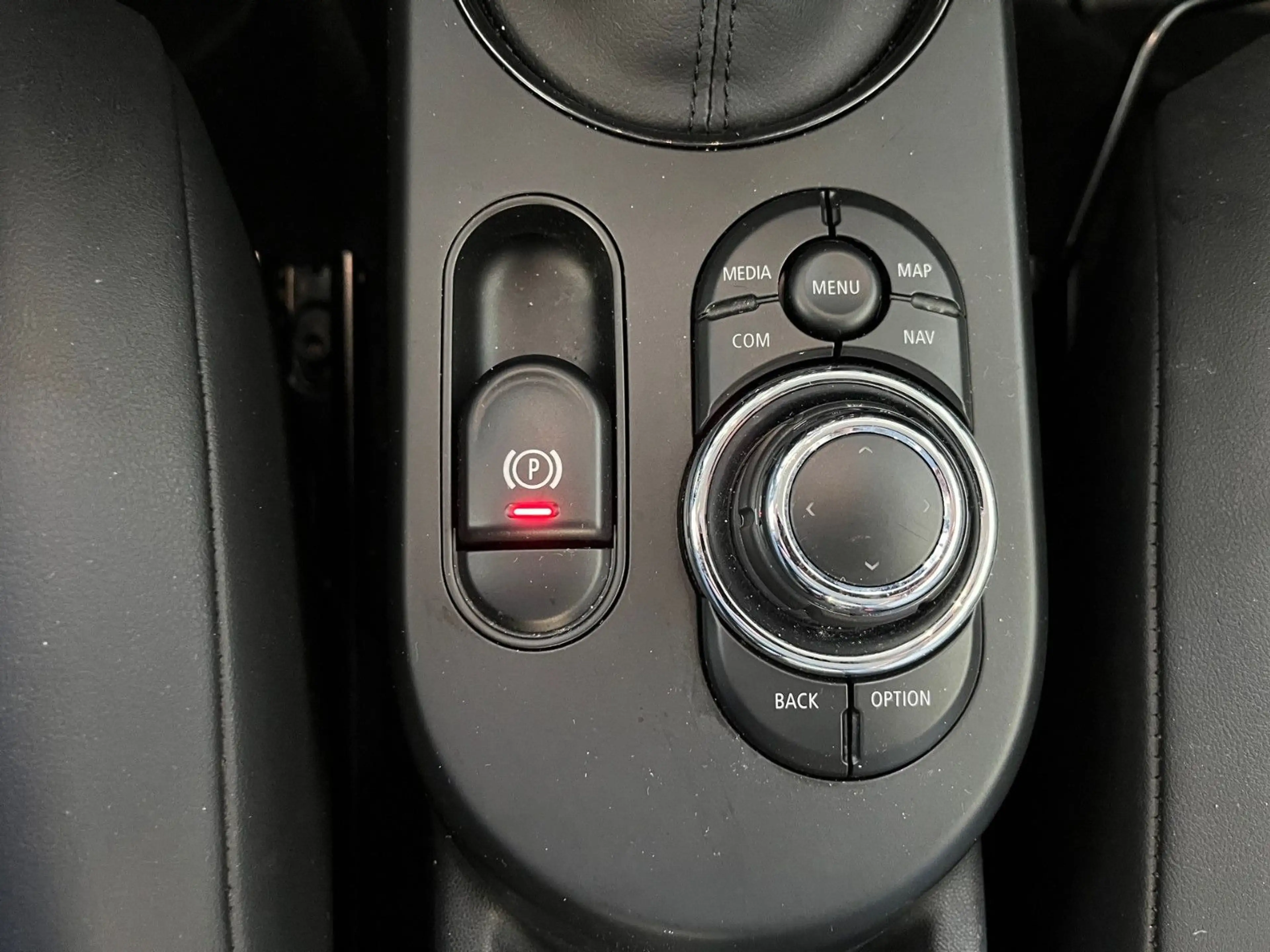 MINI Cooper SE Mini 3-trg. Cooper SE Classic Trim — photo 15