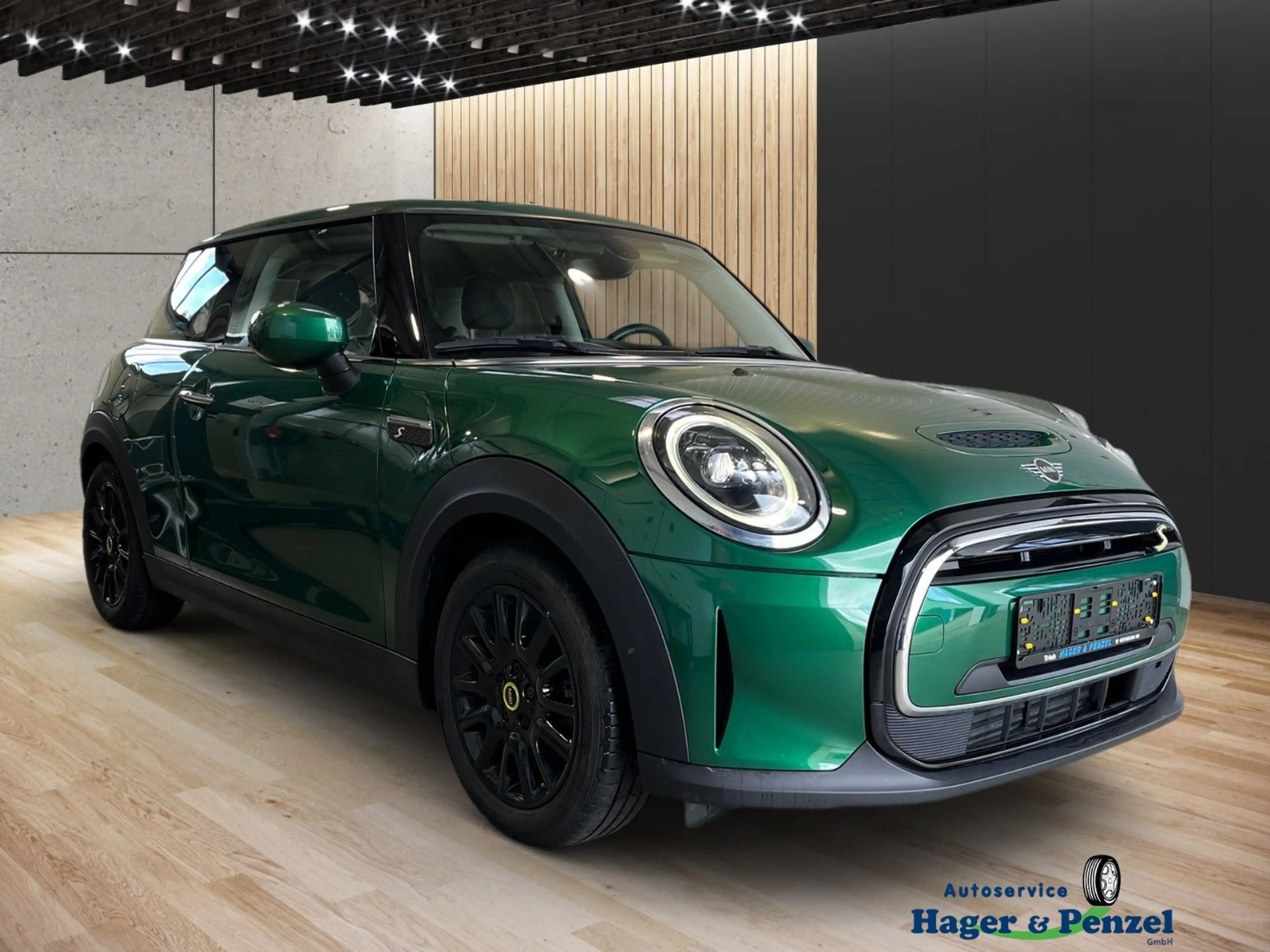 MINI Cooper SE Mini 3-trg. Cooper SE Classic Trim — photo 2