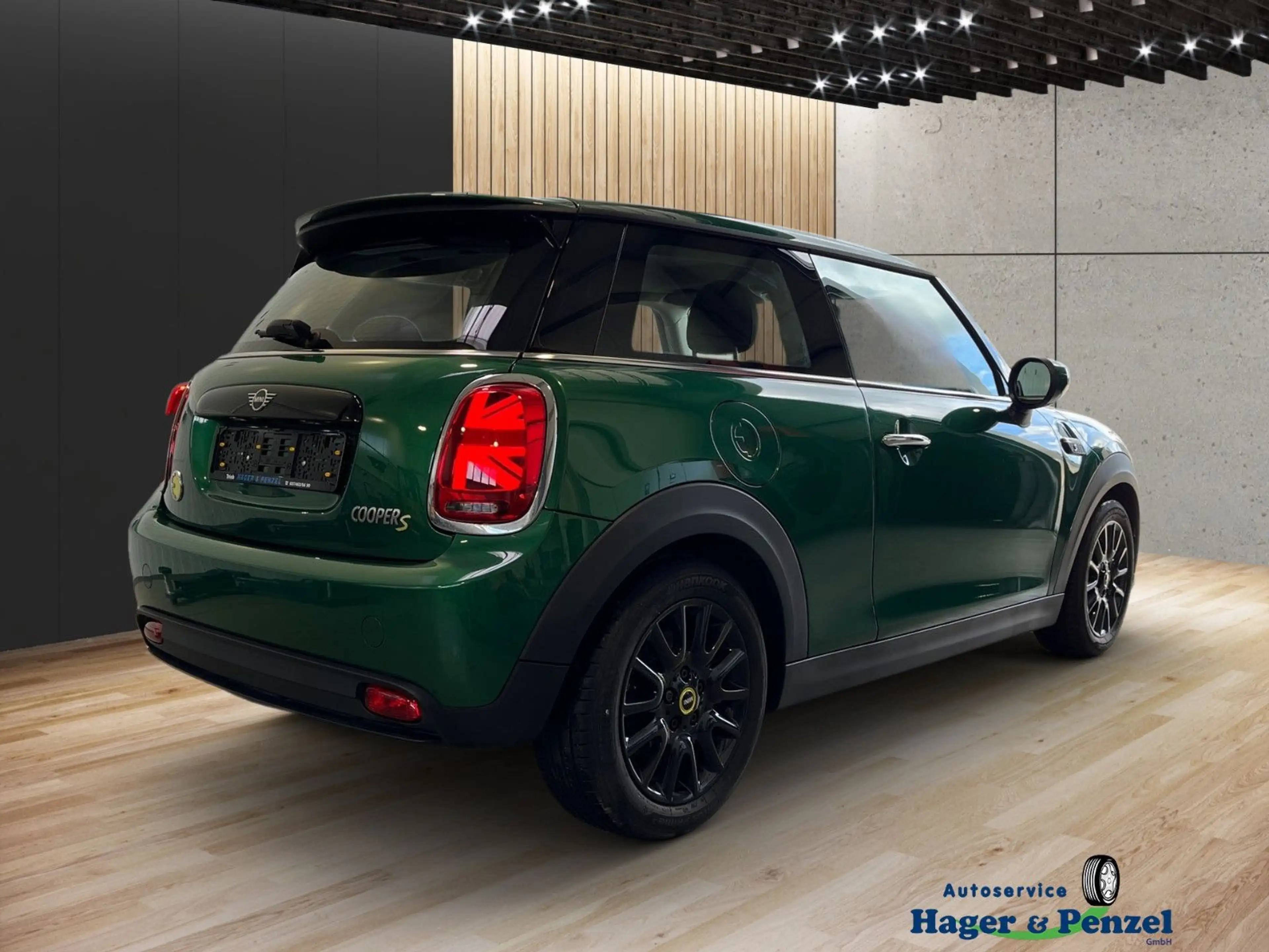 MINI Cooper SE Mini 3-trg. Cooper SE Classic Trim — photo 3