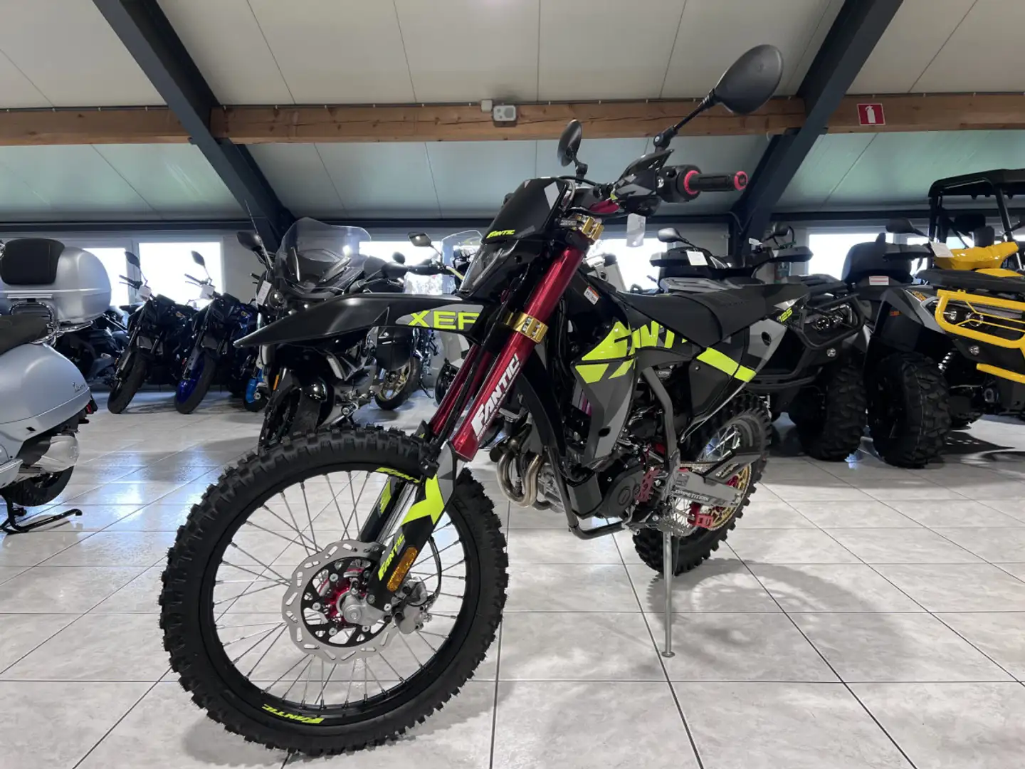 Fantic 125E Enduro XEF 4T PERFORMANCE Alb - 2
