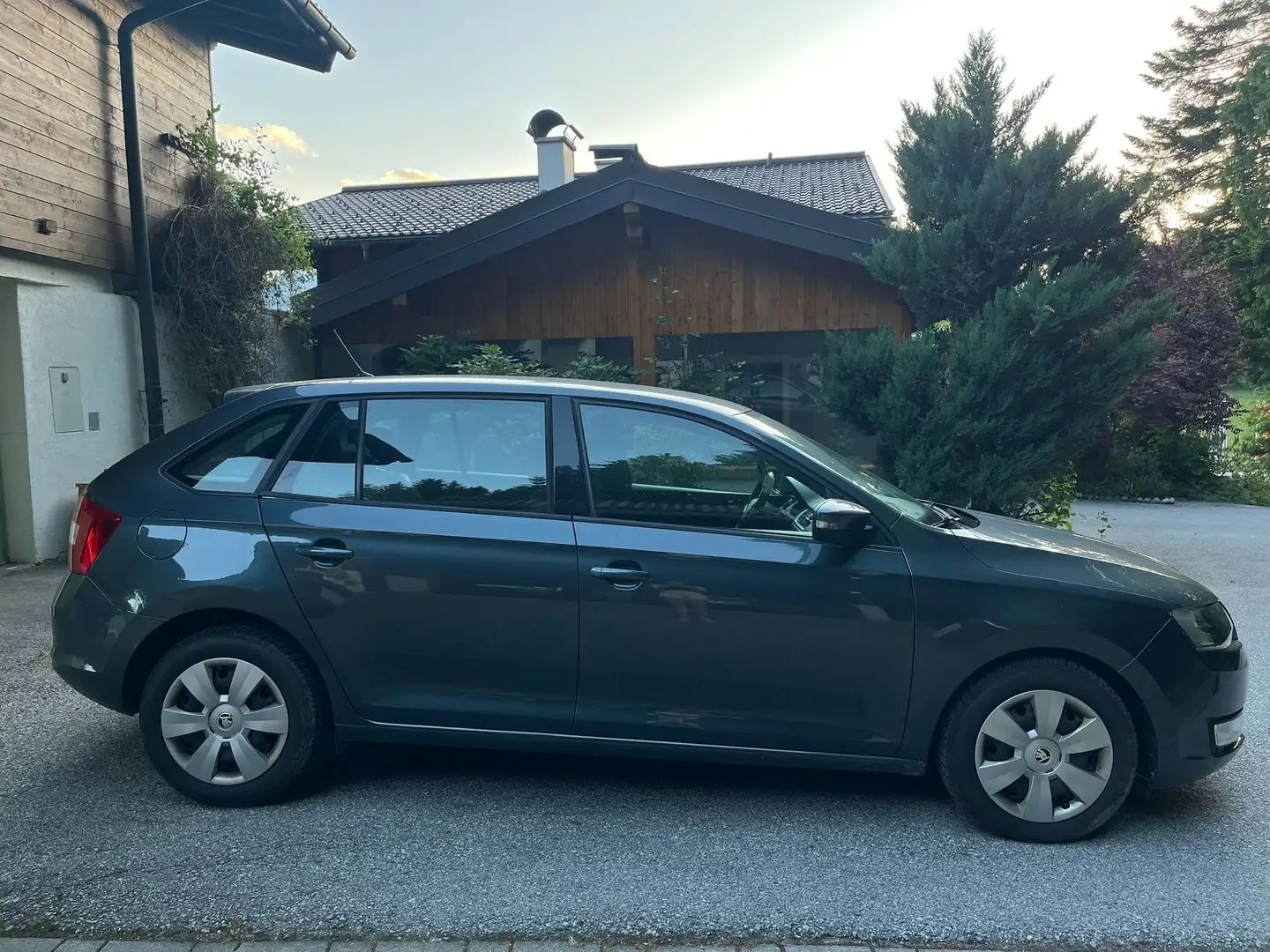 Skoda Rapid/Spaceback Rapid 1,6 Ambition TDI Ambition Grau - 1