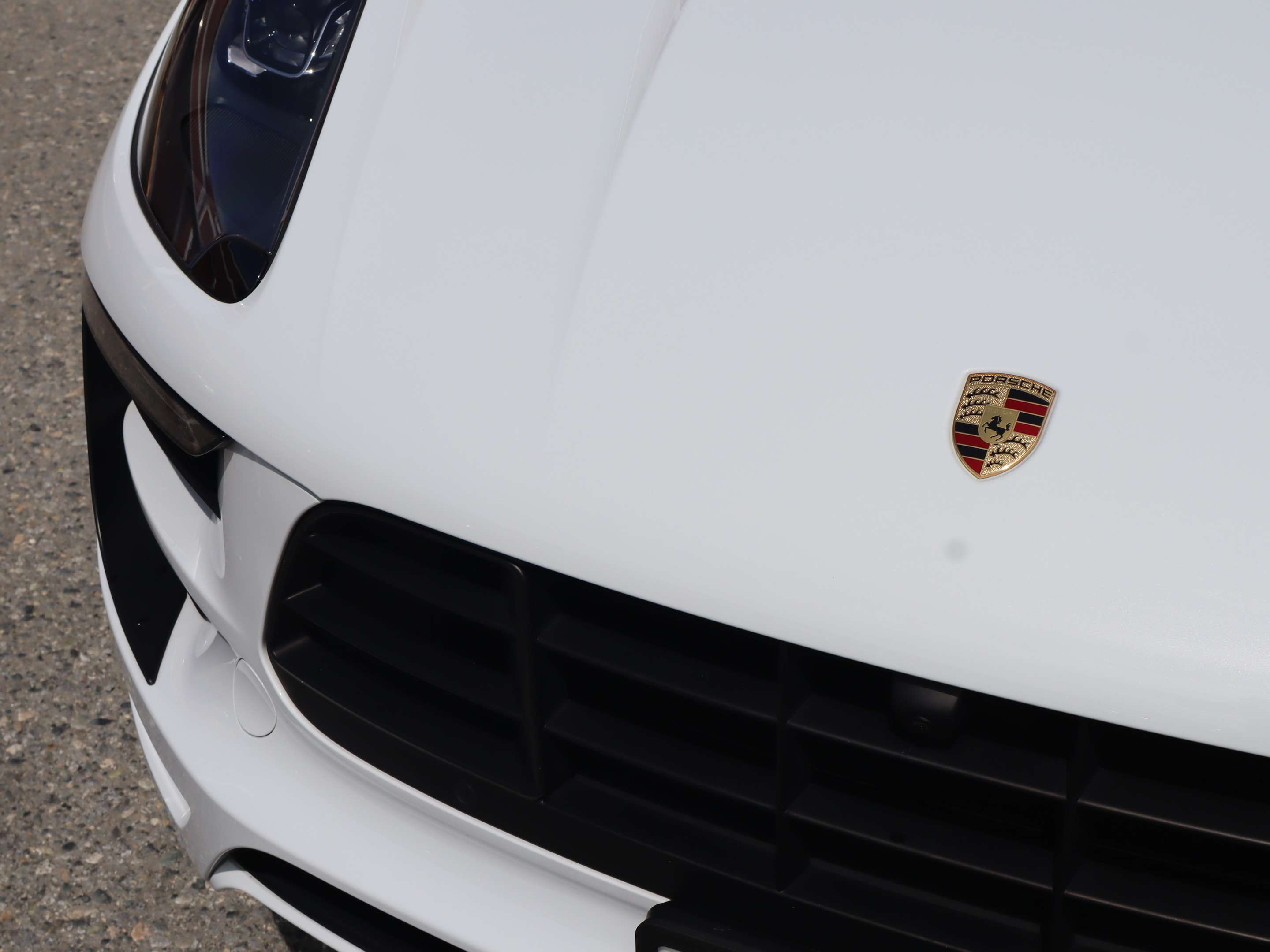 2018 Porsche Macan GTS thumb 10