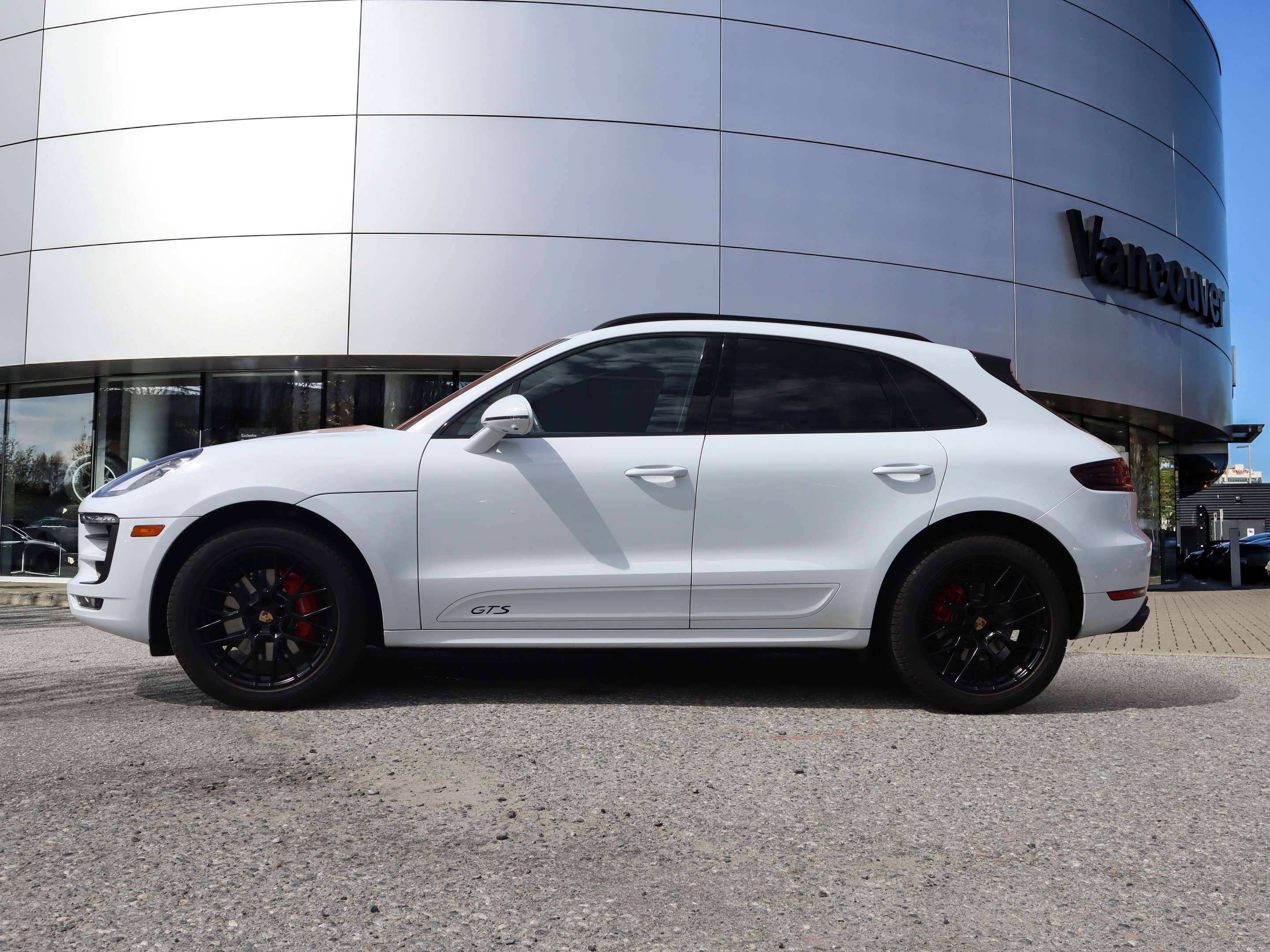 2018 Porsche Macan GTS alt 2