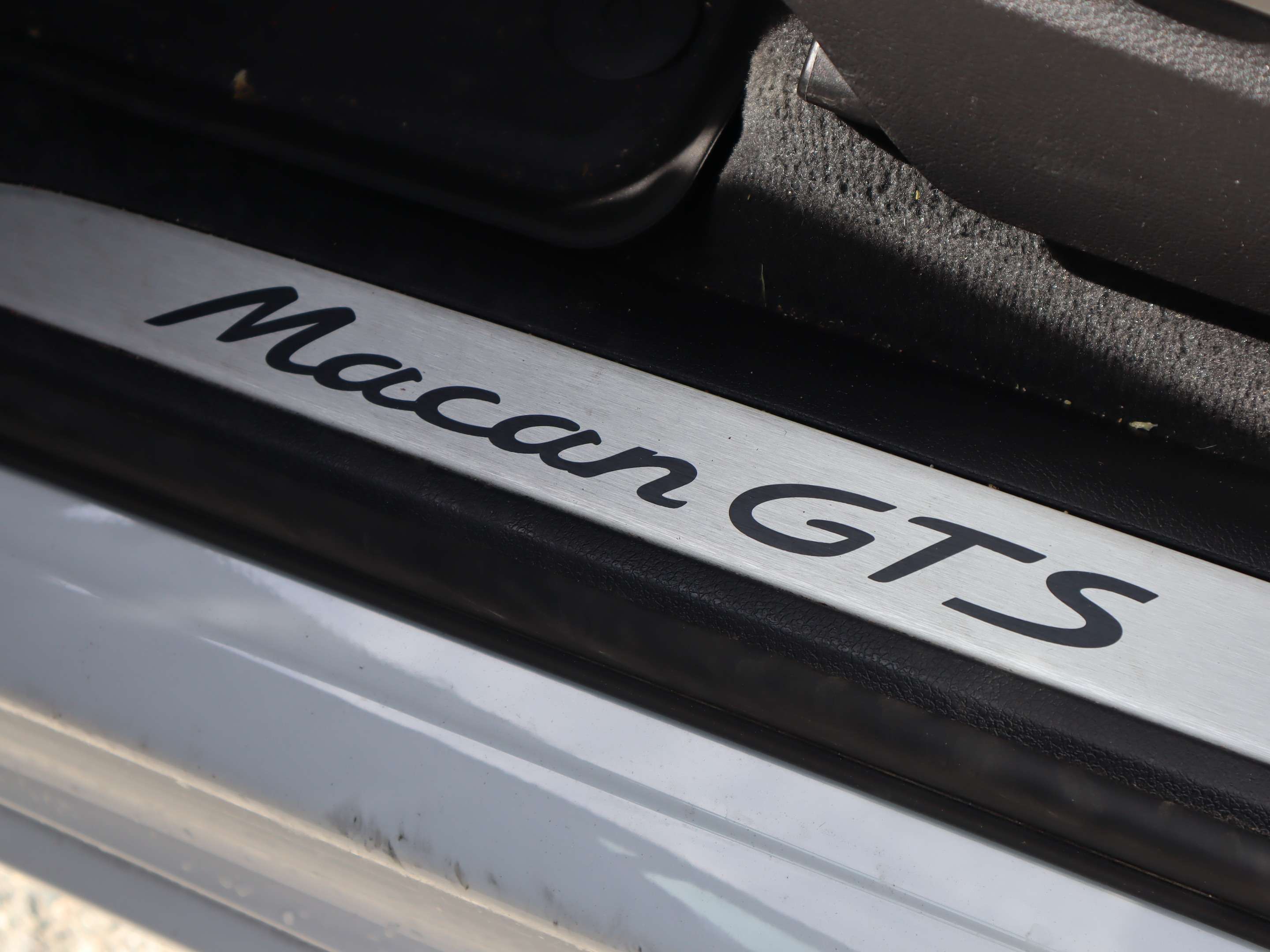 2018 Porsche Macan GTS thumb 22