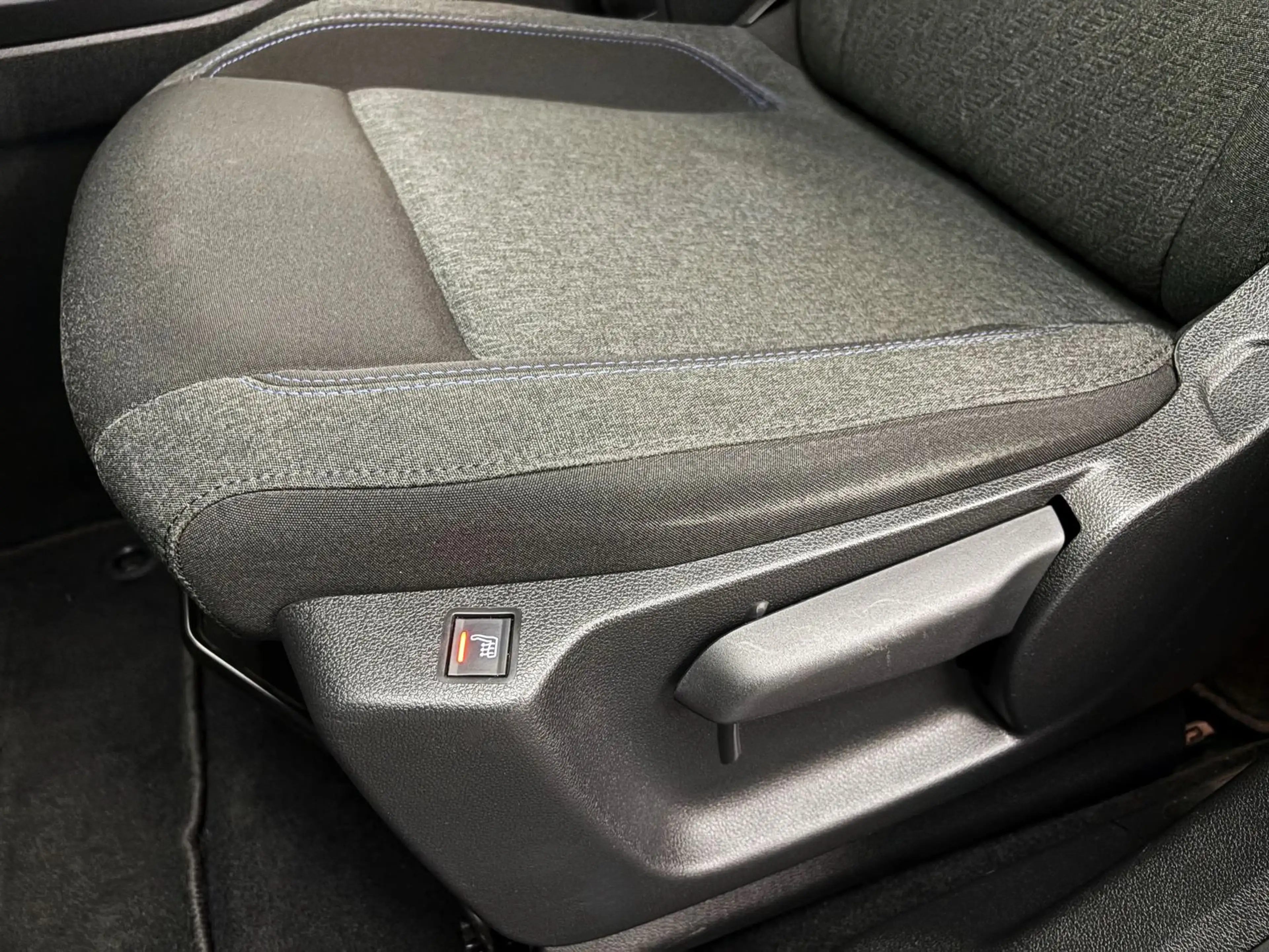 Peugeot Rifter Rifter 1.2 PureTech Allure Navi+Sitzhzg+Allwetter — photo 10