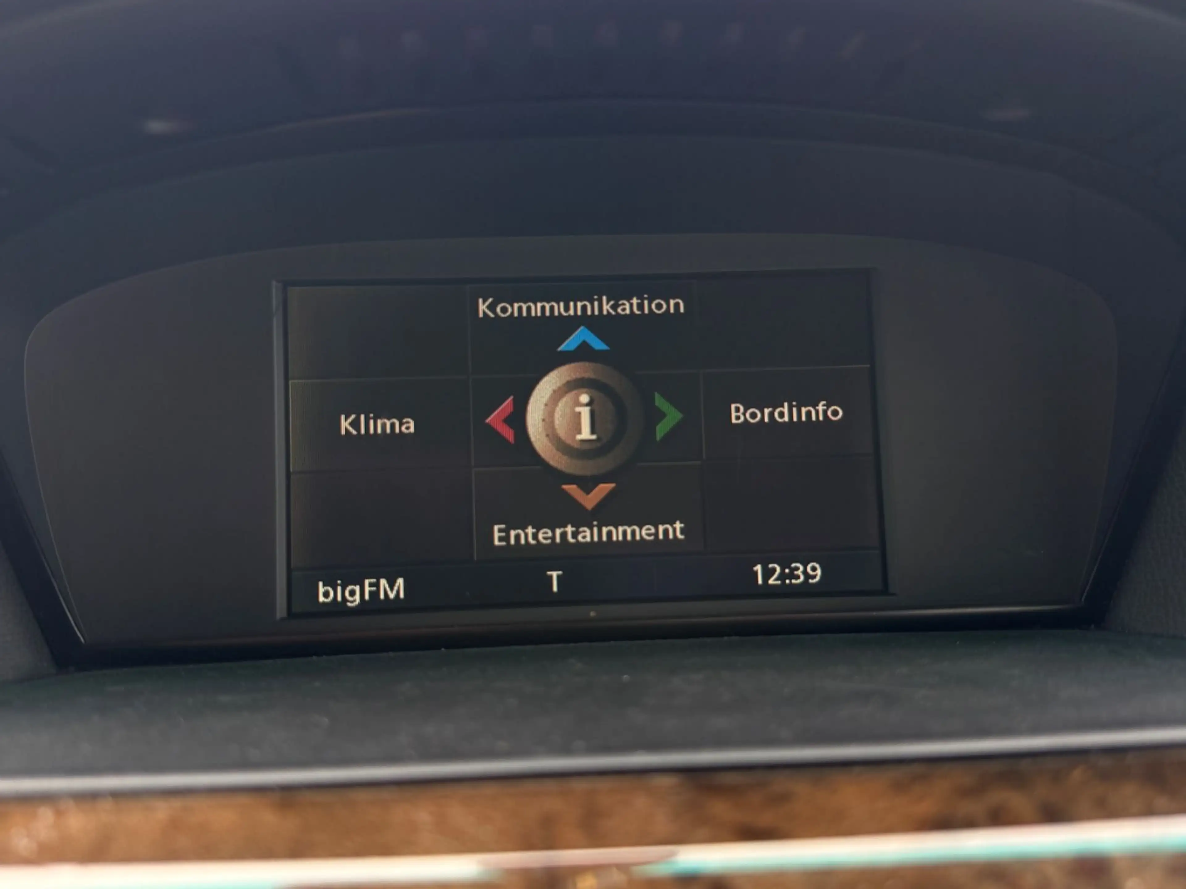 BMW 525 i xDrive , Leder , Automatik + Klima . — photo 12