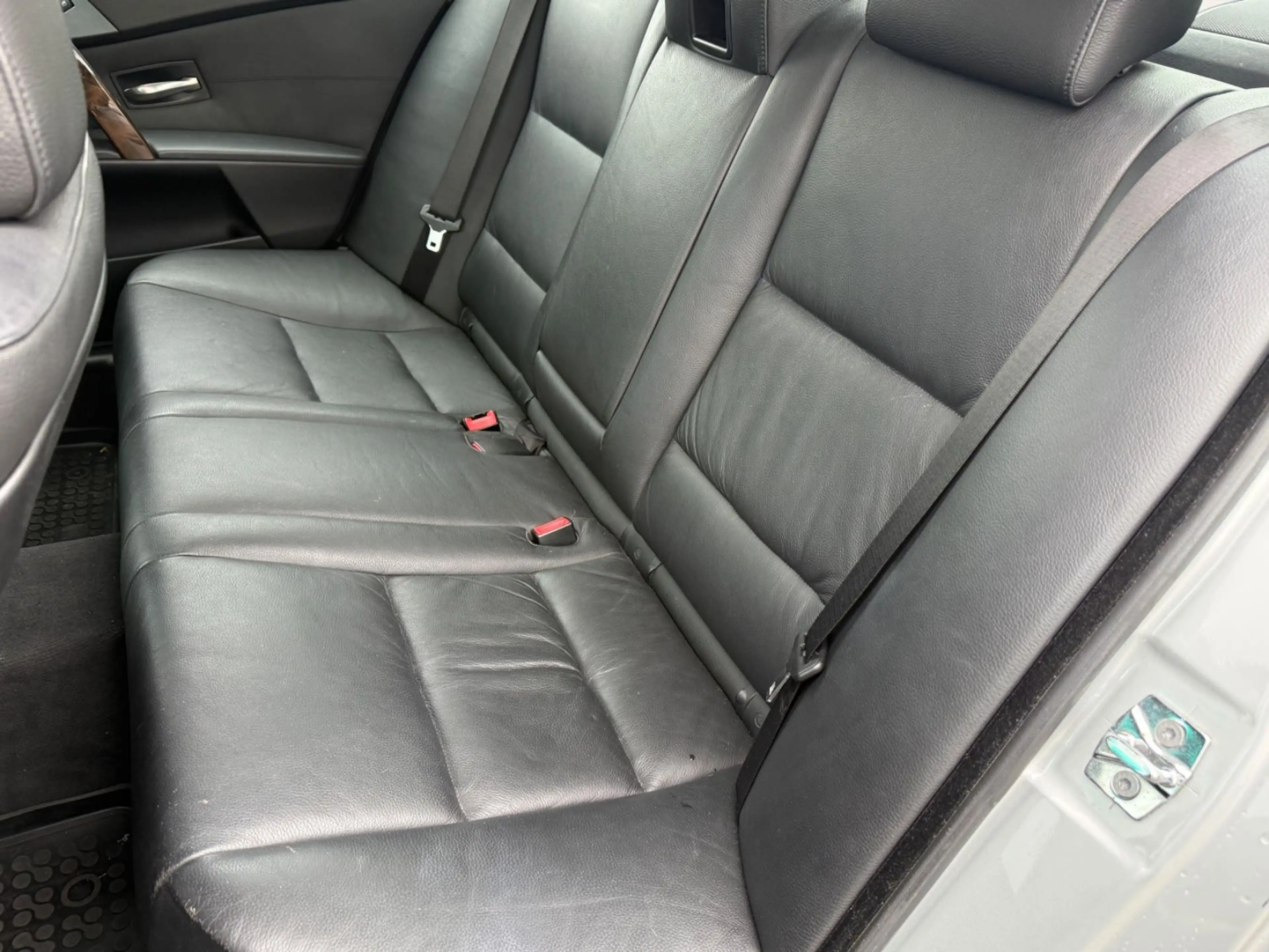 BMW 525 i xDrive , Leder , Automatik + Klima . — photo 9
