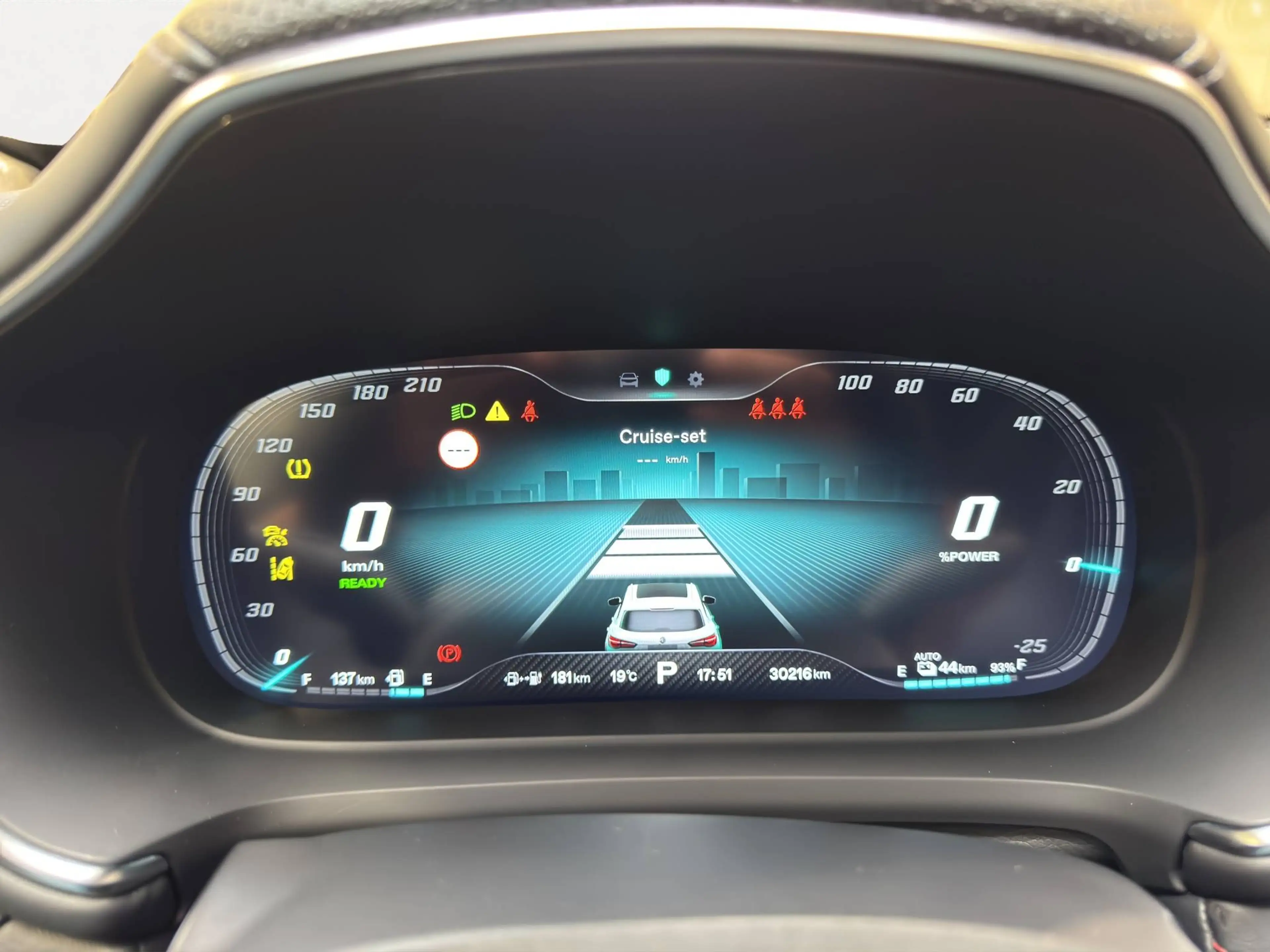 MG EHS EHS PHEV 1.5 Turbo Luxury (190 kW) — photo 11