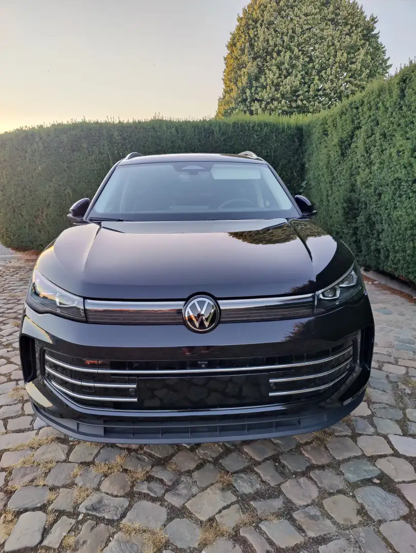 Volkswagen Tiguan Tiguan 1.5 eTSI OPF DSG Elegance 360° Camera Zwart - 2