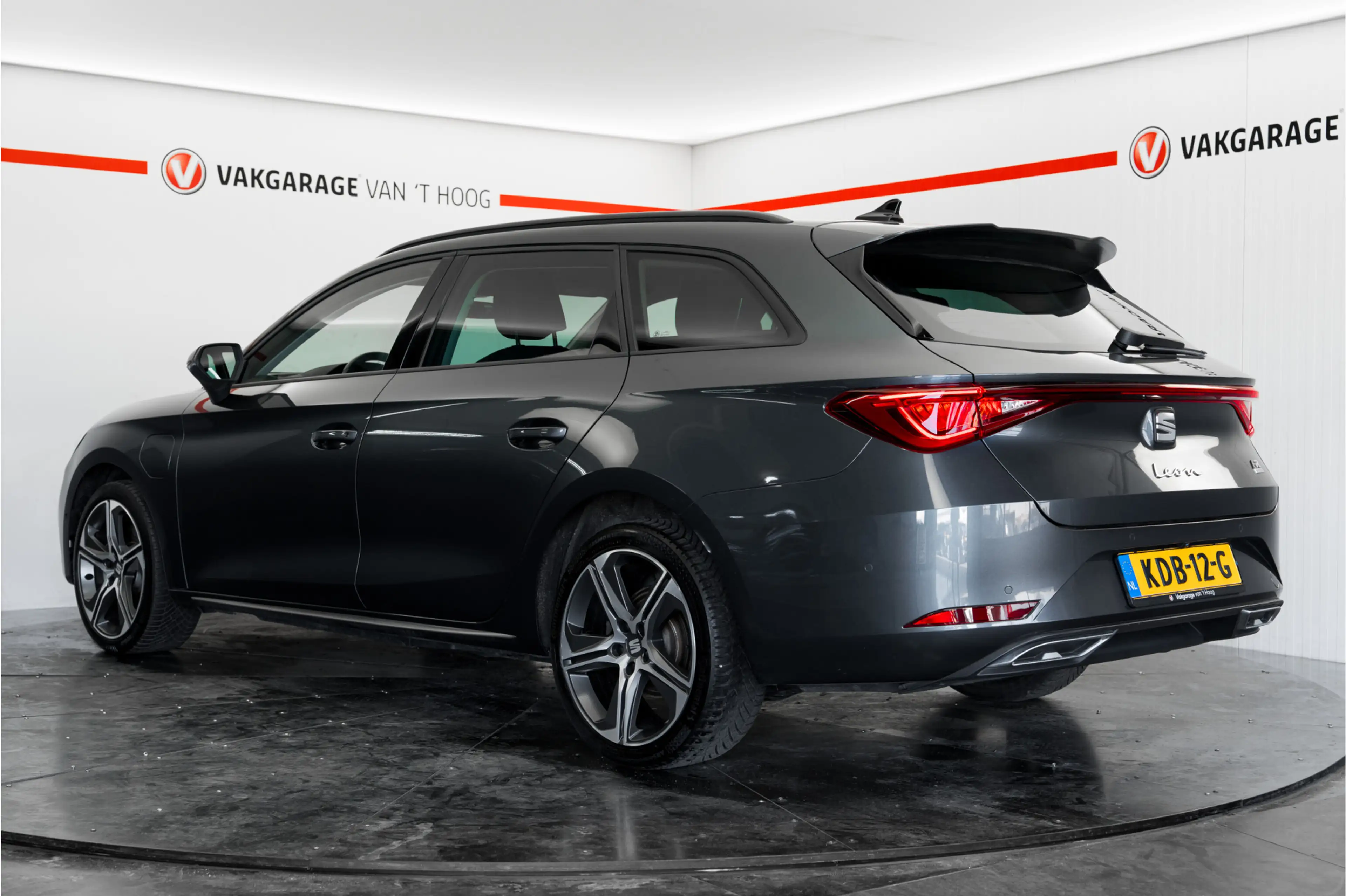 SEAT Leon e-Hybrid Sportstourer 1.4 TSI eHybrid PHEV FR Business Inte — photo 11