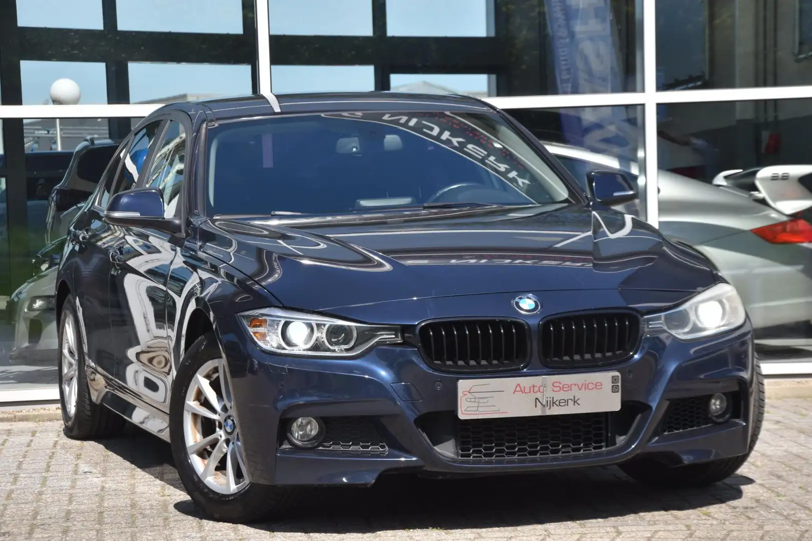BMW 3-serie M-Pakket Executive Nav. Airco Pdc Led Dakd Синій - 1