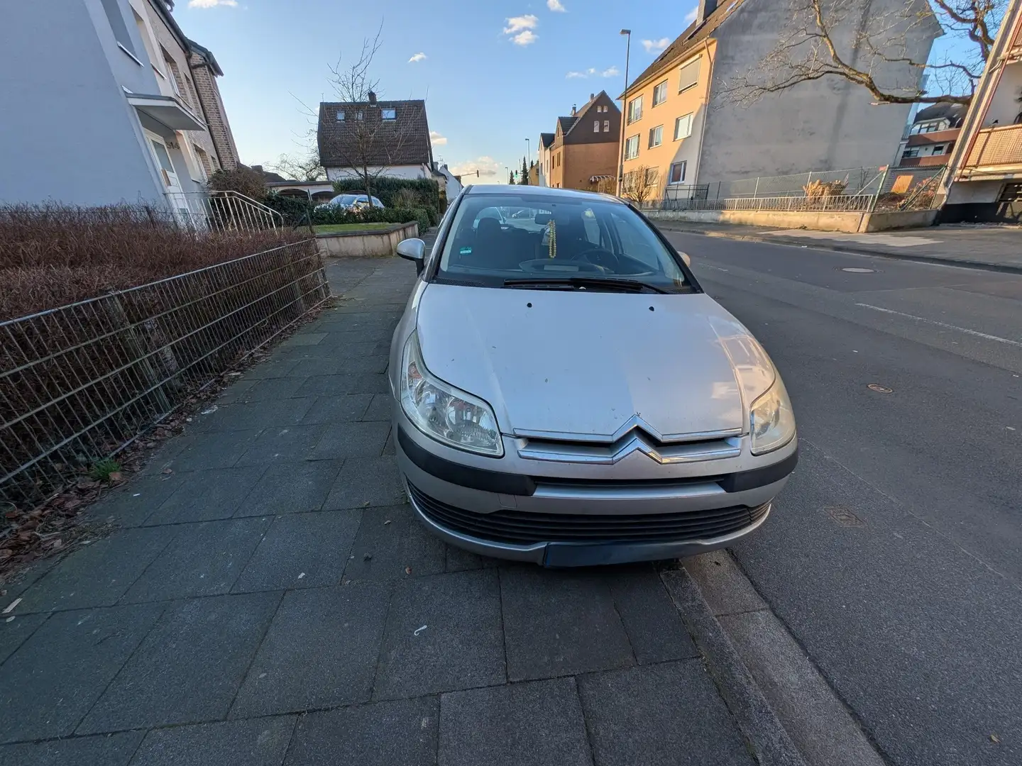 Citroen C4 1.6 16V Confort - 1