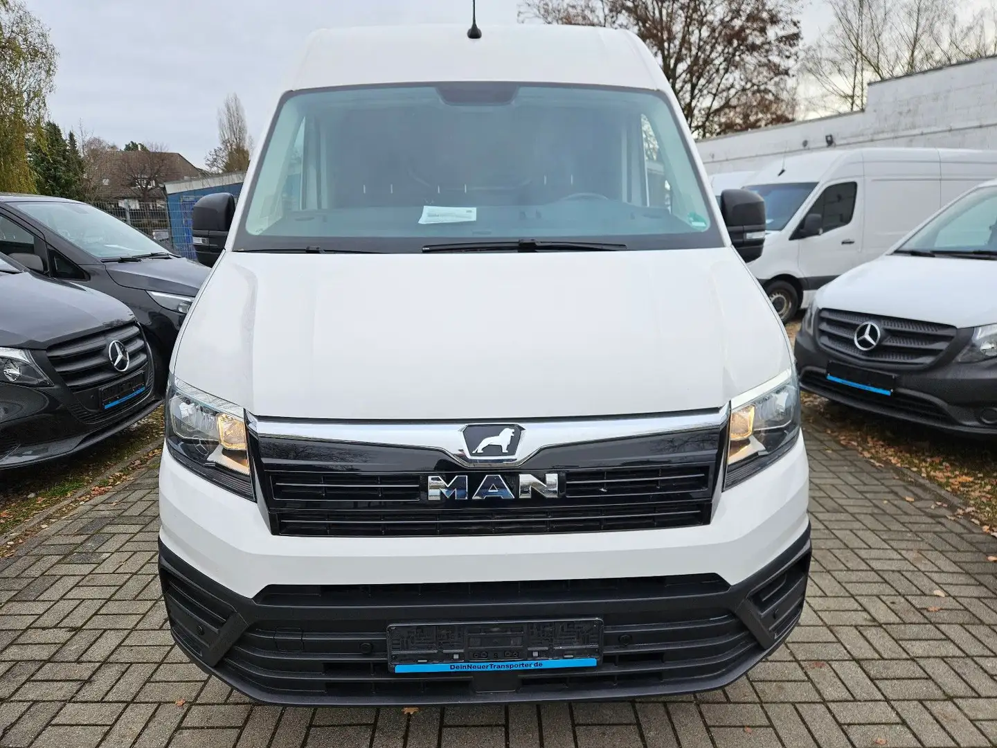 MAN TGE 3.180 MAXI|AUTOMATIK|3,0t AHK|->OHNE SCHÄDEN Weiß - 2