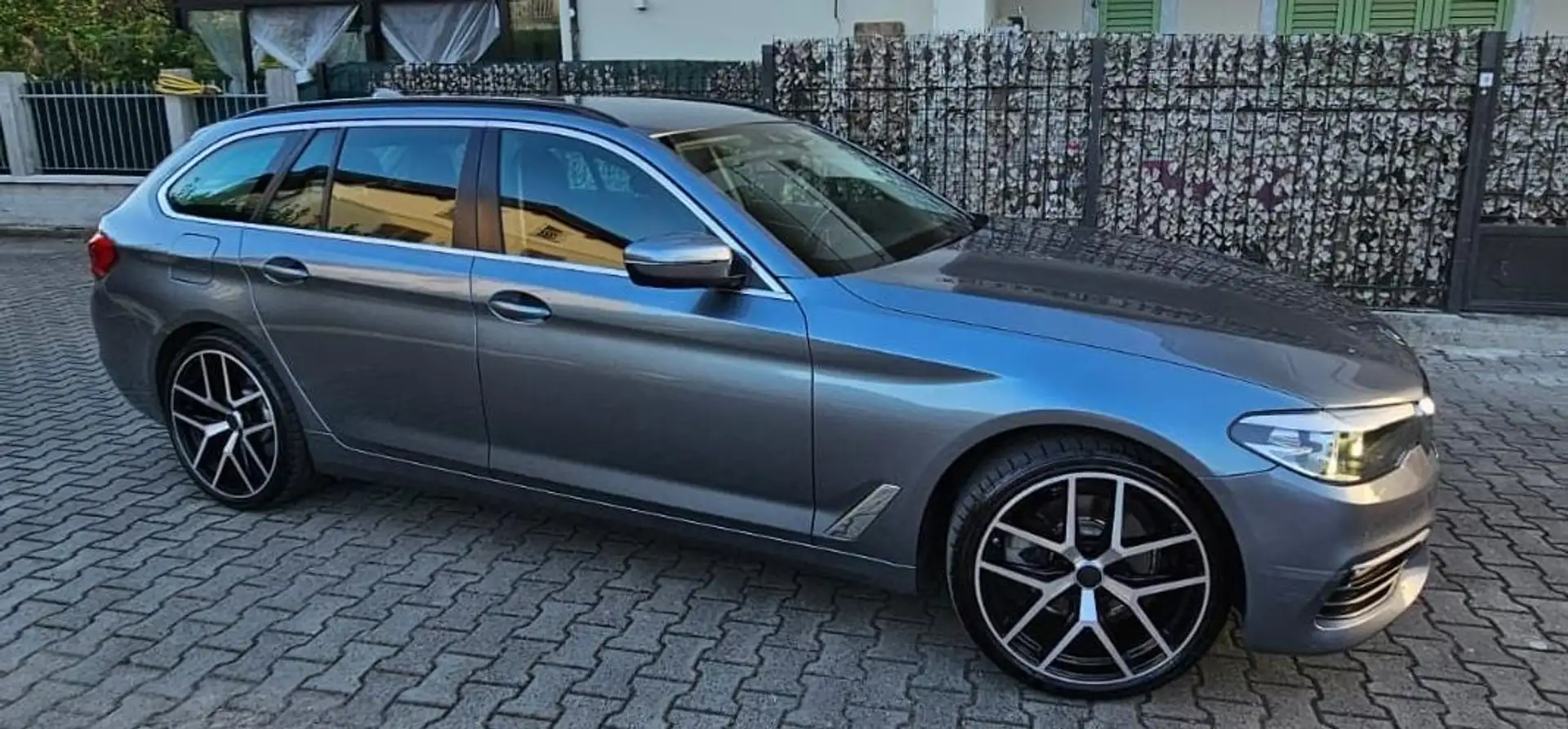 BMW 518 Serie 5 G31 Touring 518d Business - 1
