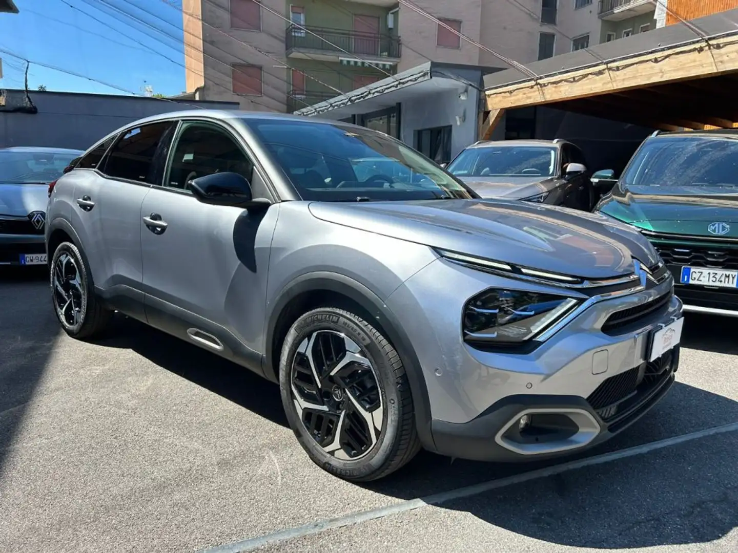 Citroen C4 PureTech 130 Shine EAT8 *PREZZO PROMO* Срібний - 2