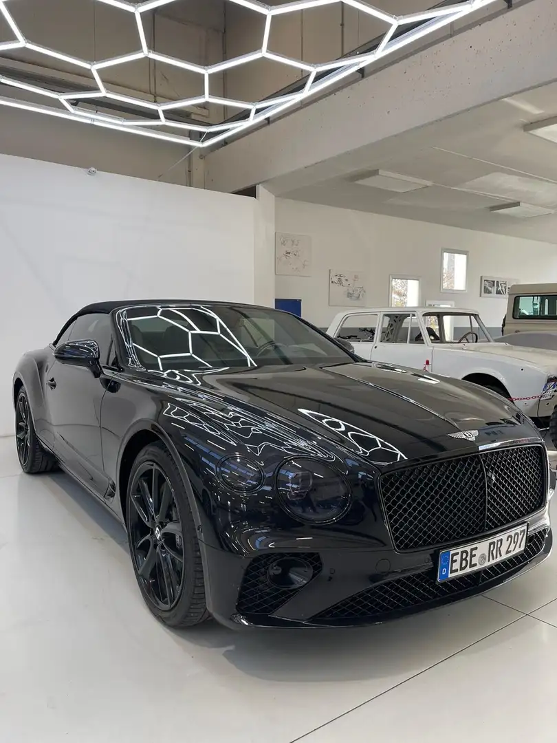 Bentley Continental GTC Black - 1