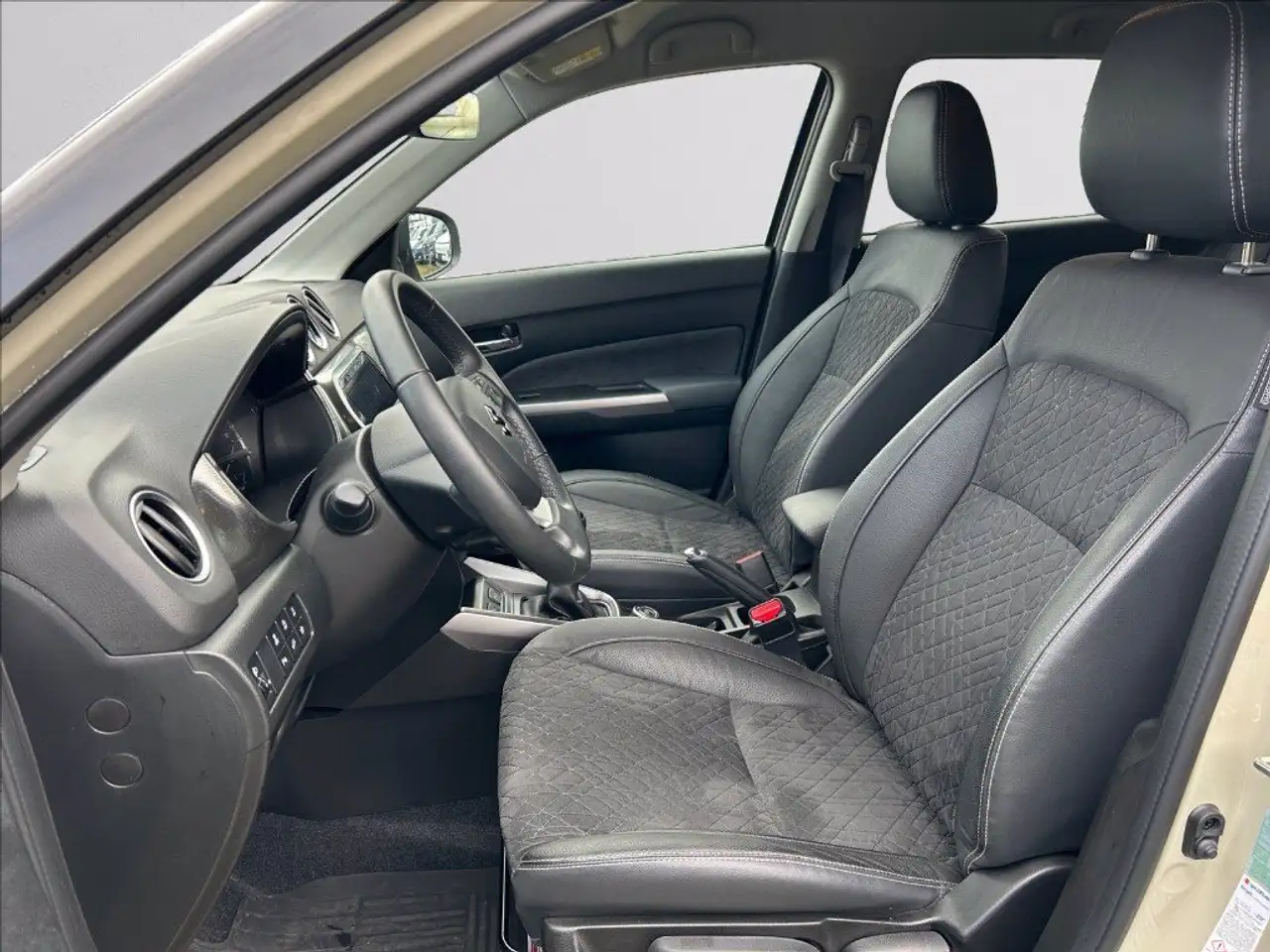 Suzuki Vitara 1.4h Top 4wd allgrip 129cv 9