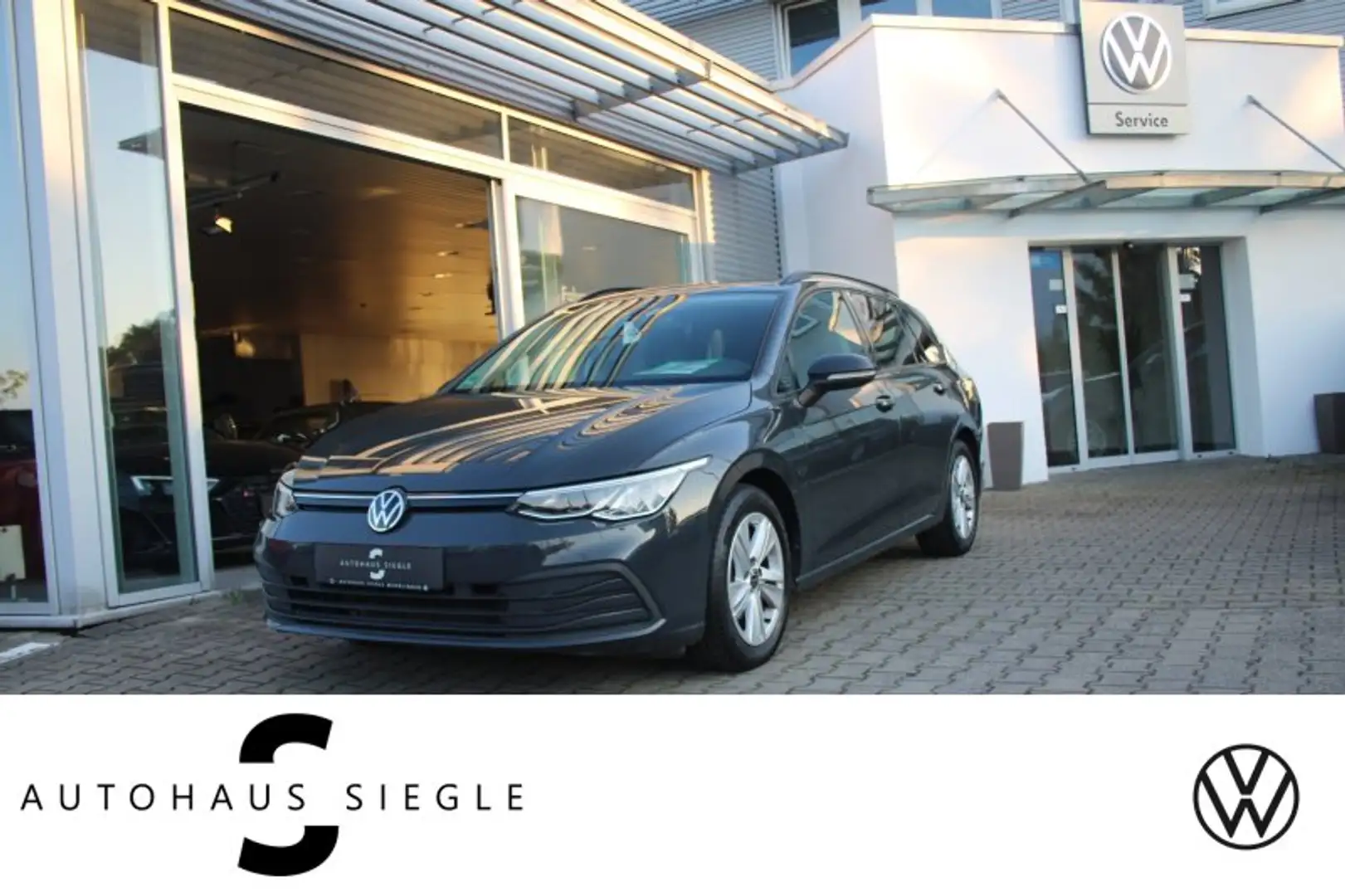 Volkswagen Golf VIII Variant 1.5 eTSI Life DSG Navi LED ACC Memory Gris - 1