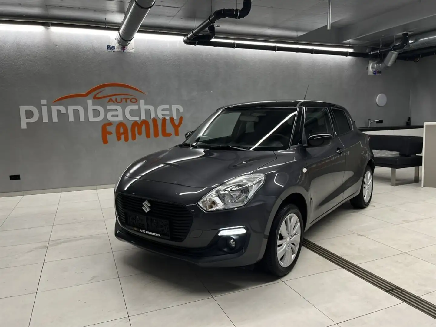 Suzuki Swift 1.2 DJ HYBRID ALLGRIP shine Nero - 1