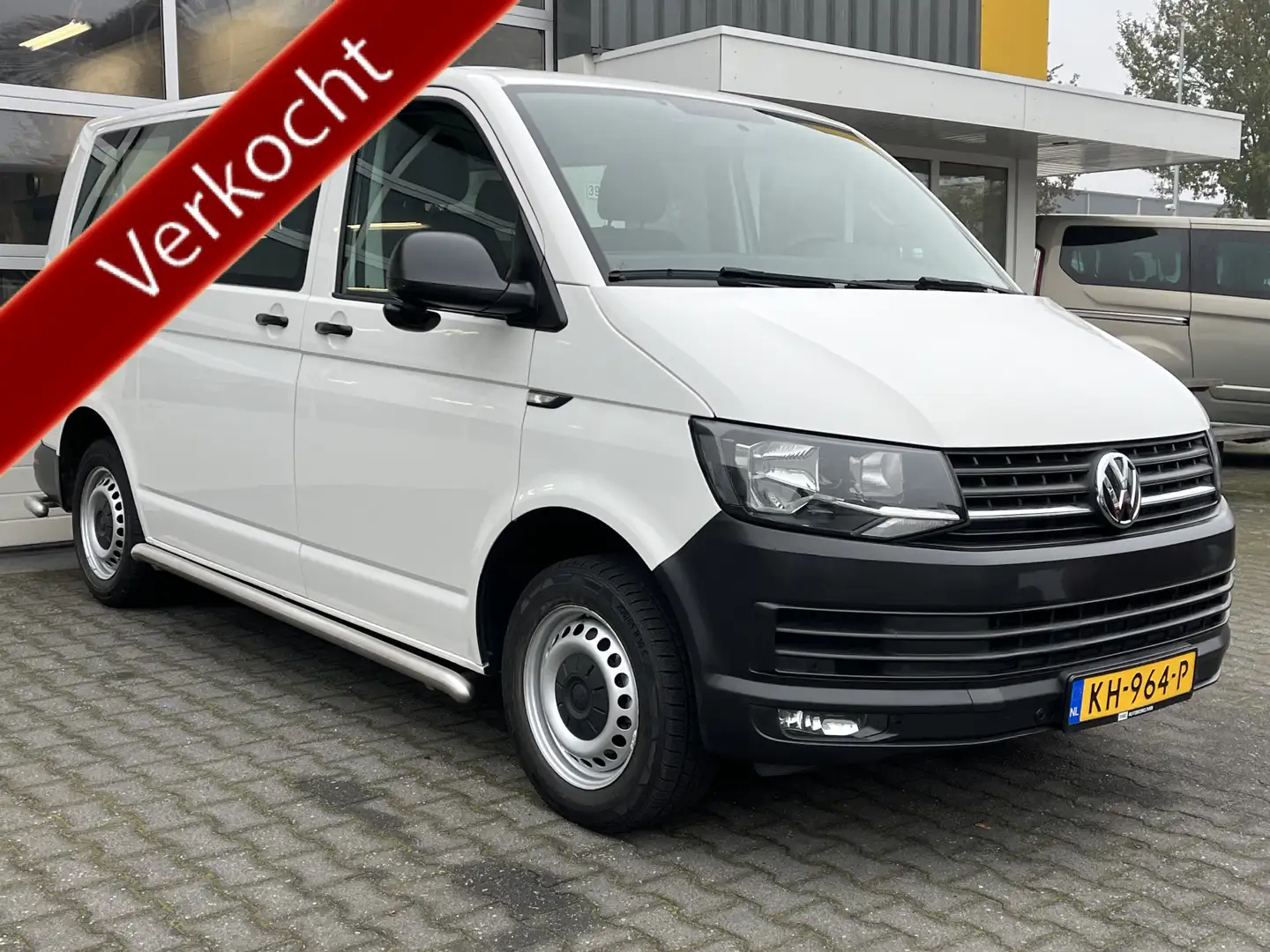 Volkswagen 8-persoons 2.0 TDI DSG Automaat L1H1 BTW en BPM vr Білий - 1