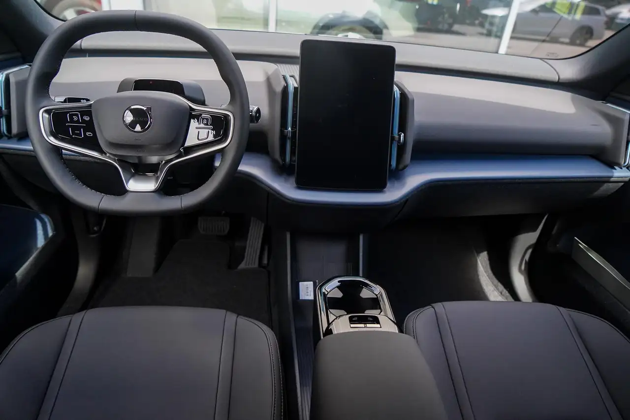 Volvo EX30 2026