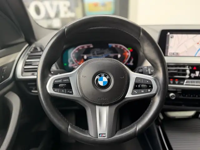 BMW X3 view 5
