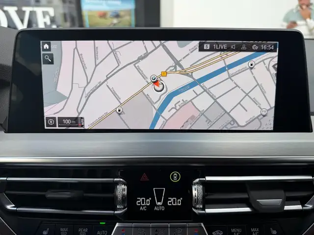 BMW X3 view 8