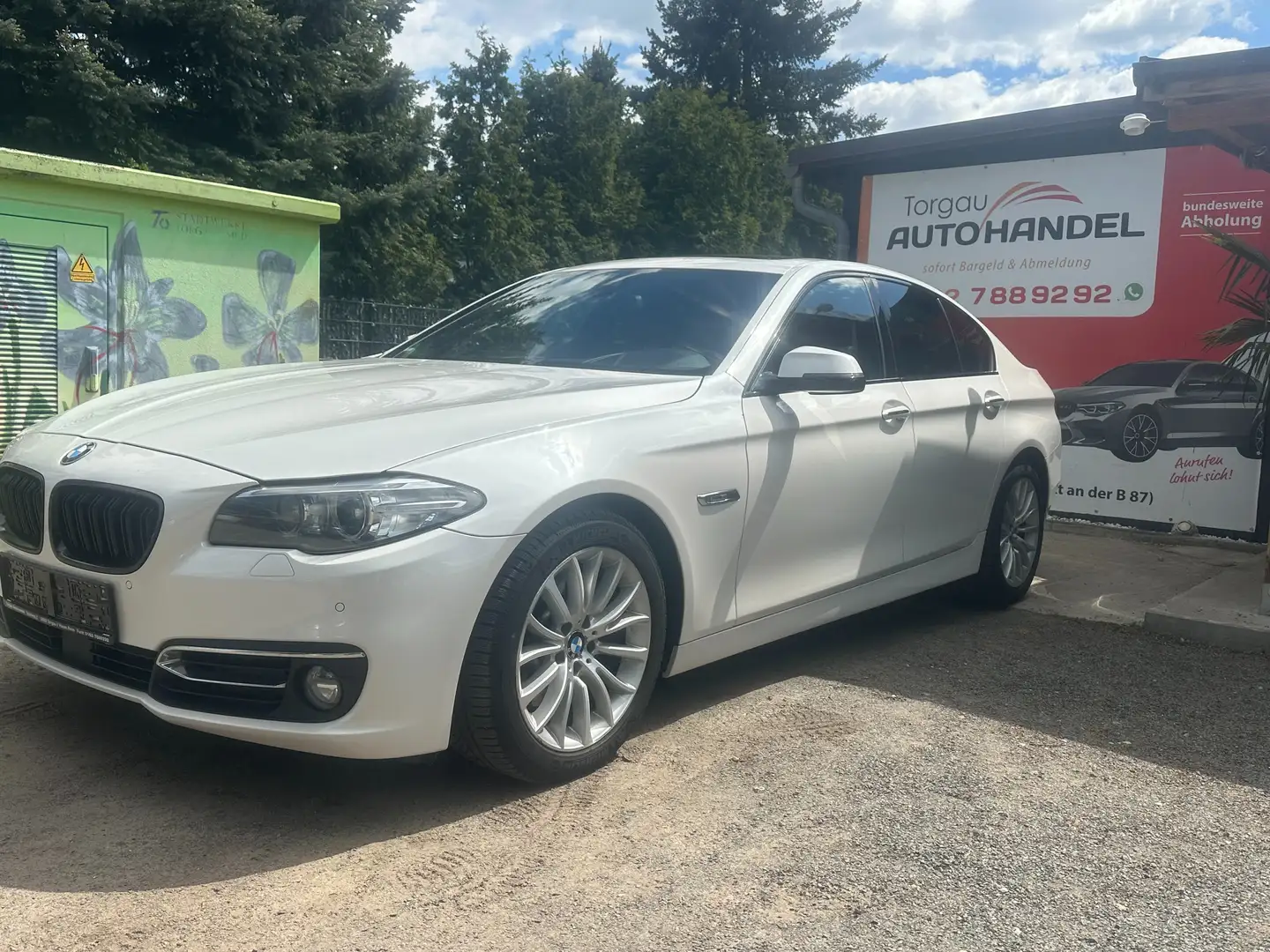 BMW 530 d /TÜV-03-27/SHZ./SHK./Navi/EURO-6/Xenon. Weiß - 1