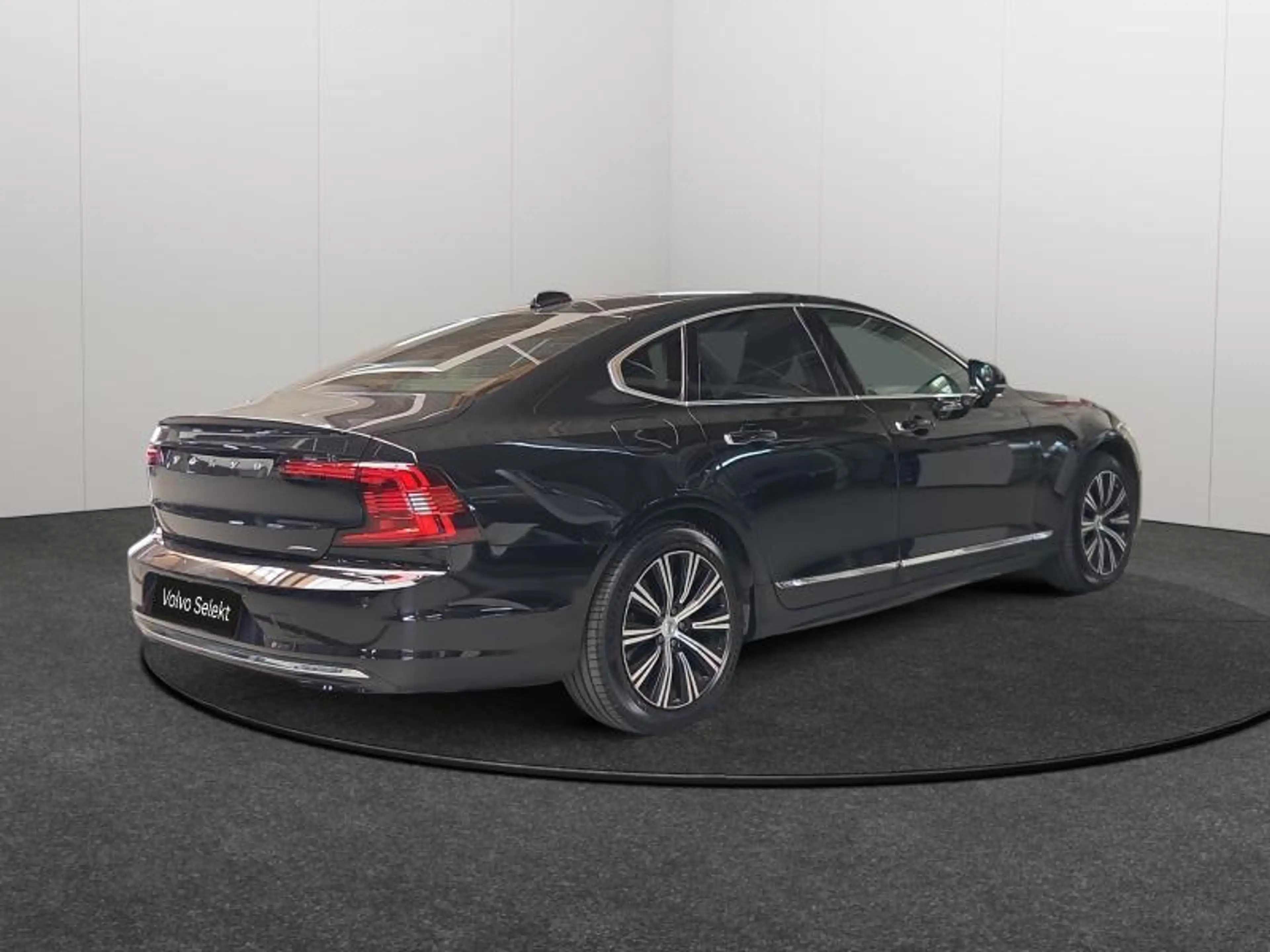 Volvo S90 Inscription T8 AWD — photo 2
